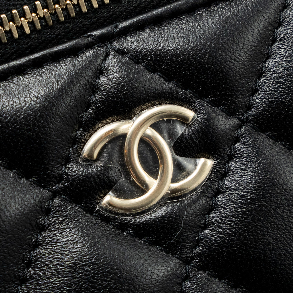 Chanel top handle long vanity with chain lambskin black L (microchip)
