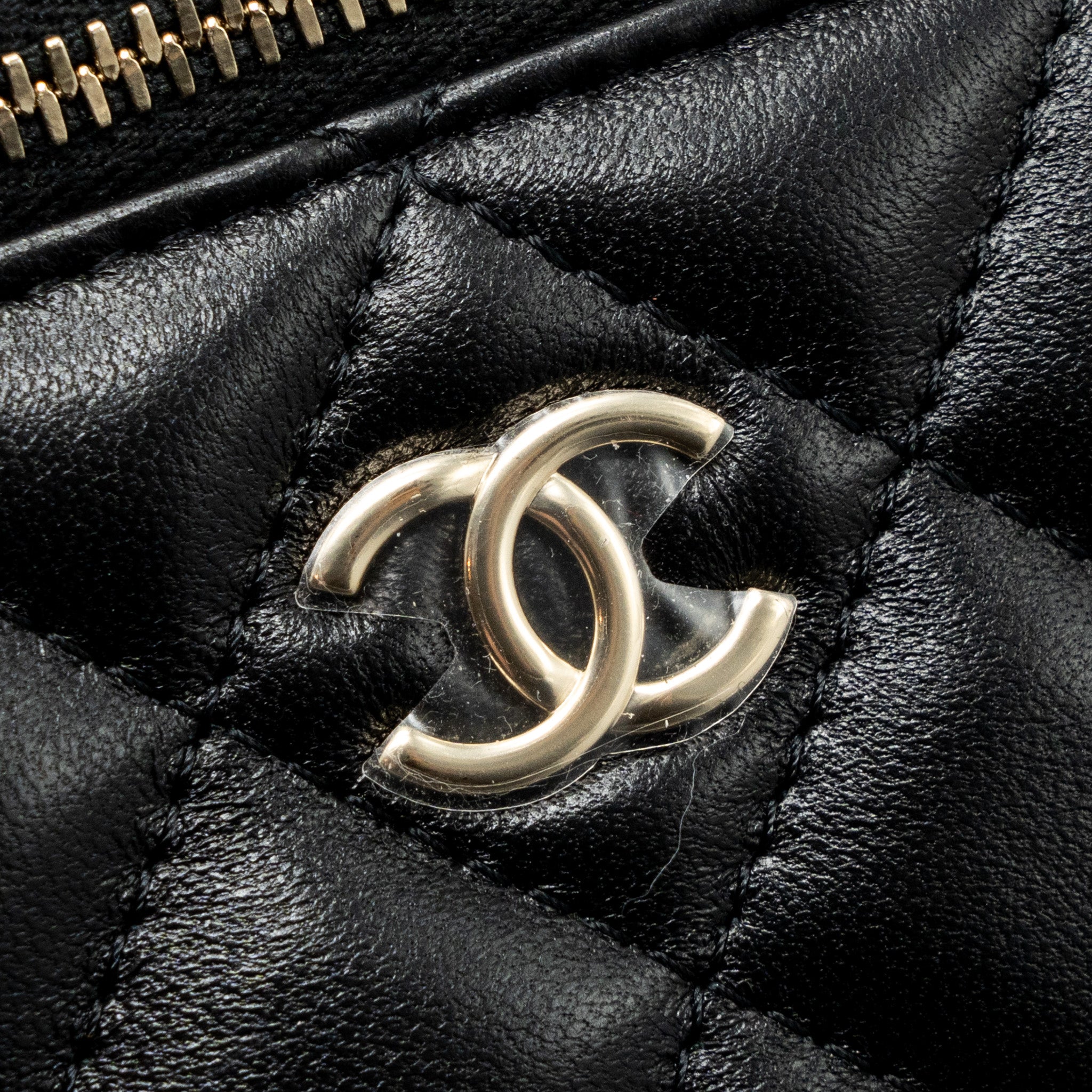 Chanel top handle long vanity with chain lambskin black L (microchip)