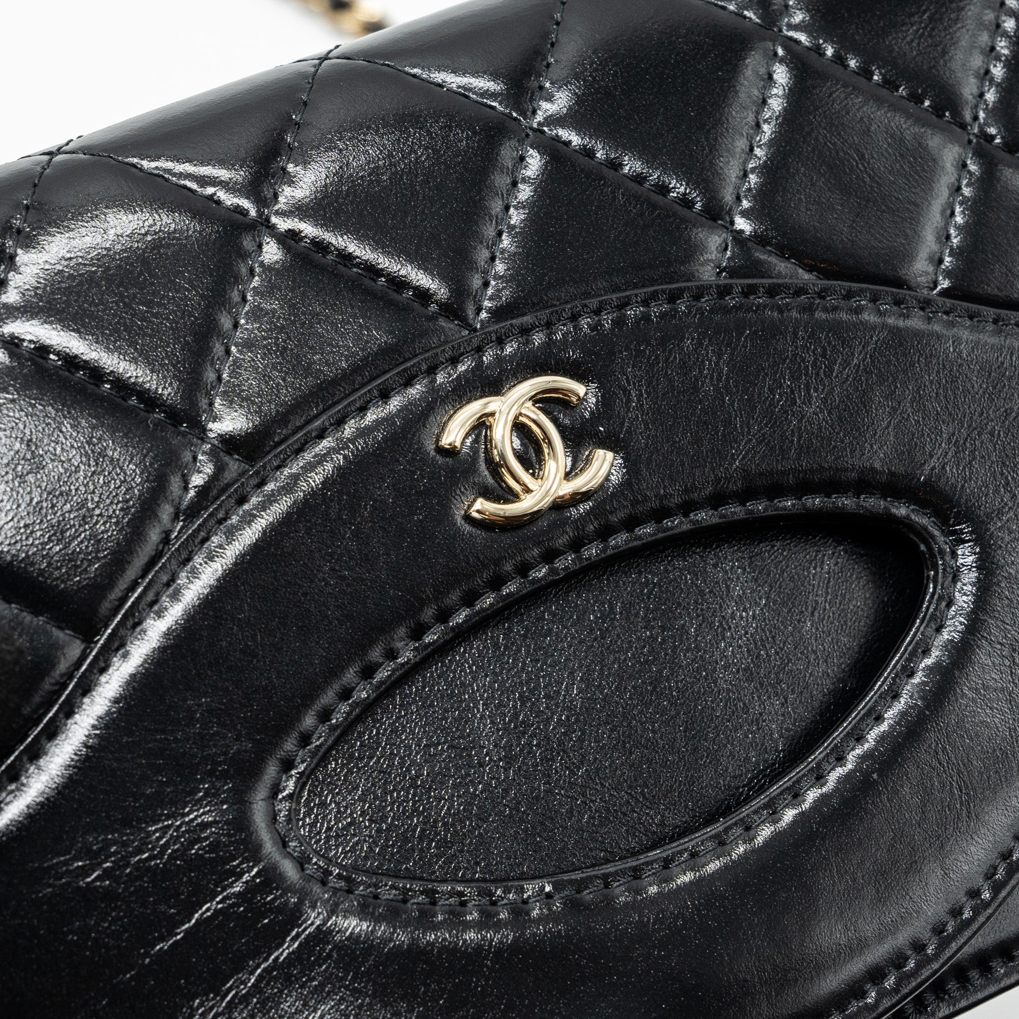 Chanel 24C 31 wallet on chain shiny calfskin black L (Microchip)
