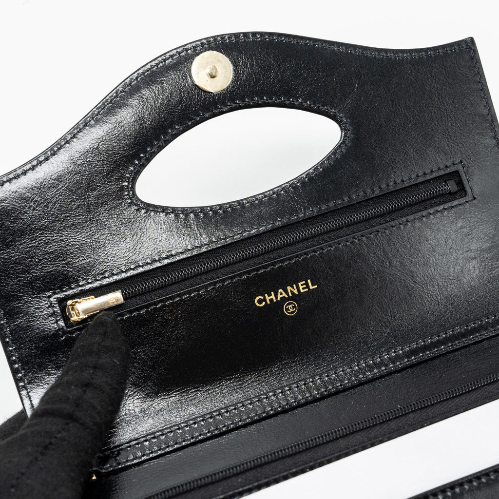 Chanel 24C 31 wallet on chain shiny calfskin black L (Microchip)