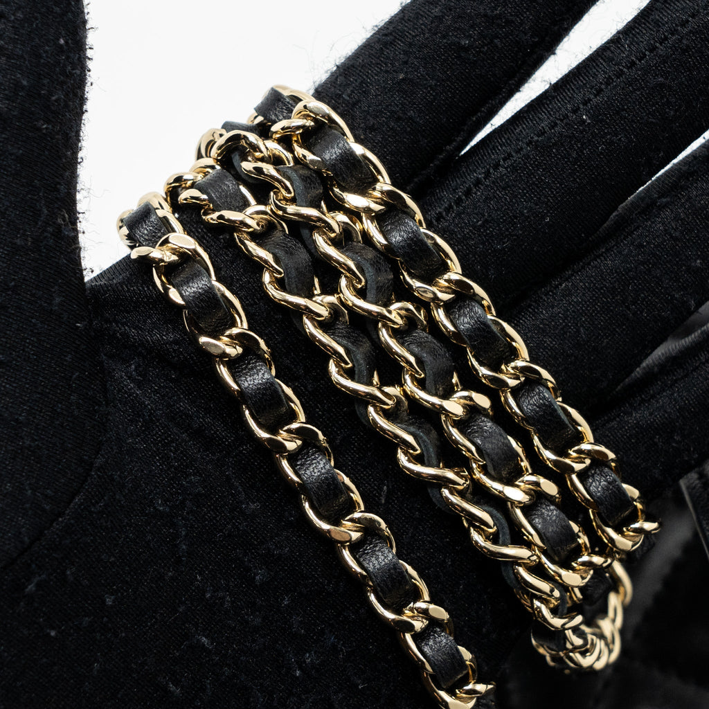 Chanel top handle long vanity with chain lambskin black L (microchip)