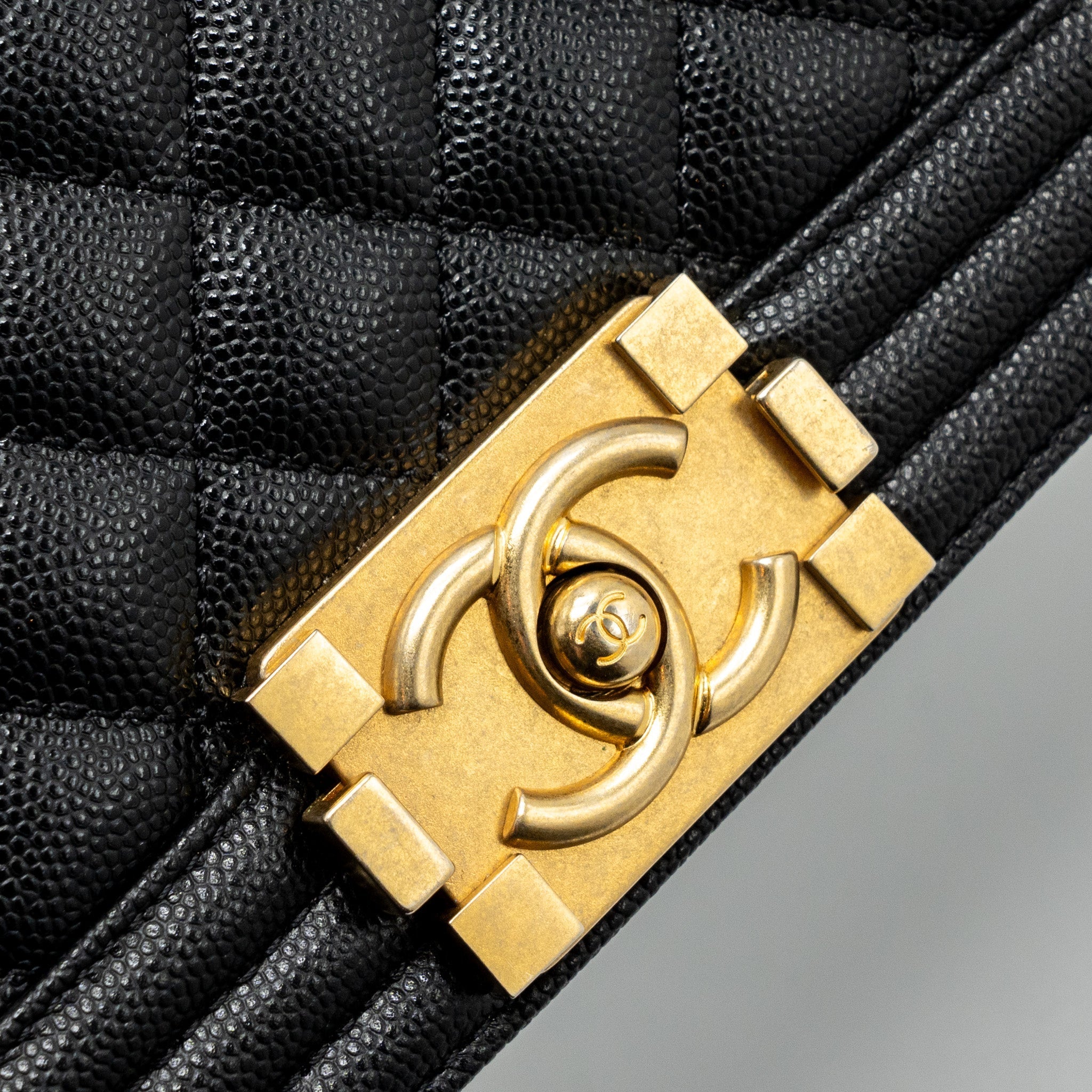 Chanel medium boy bag caviar black brushed  (microchip )
