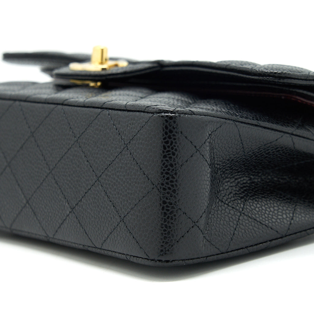 Chanel 22c caviar small classic double flap bag black