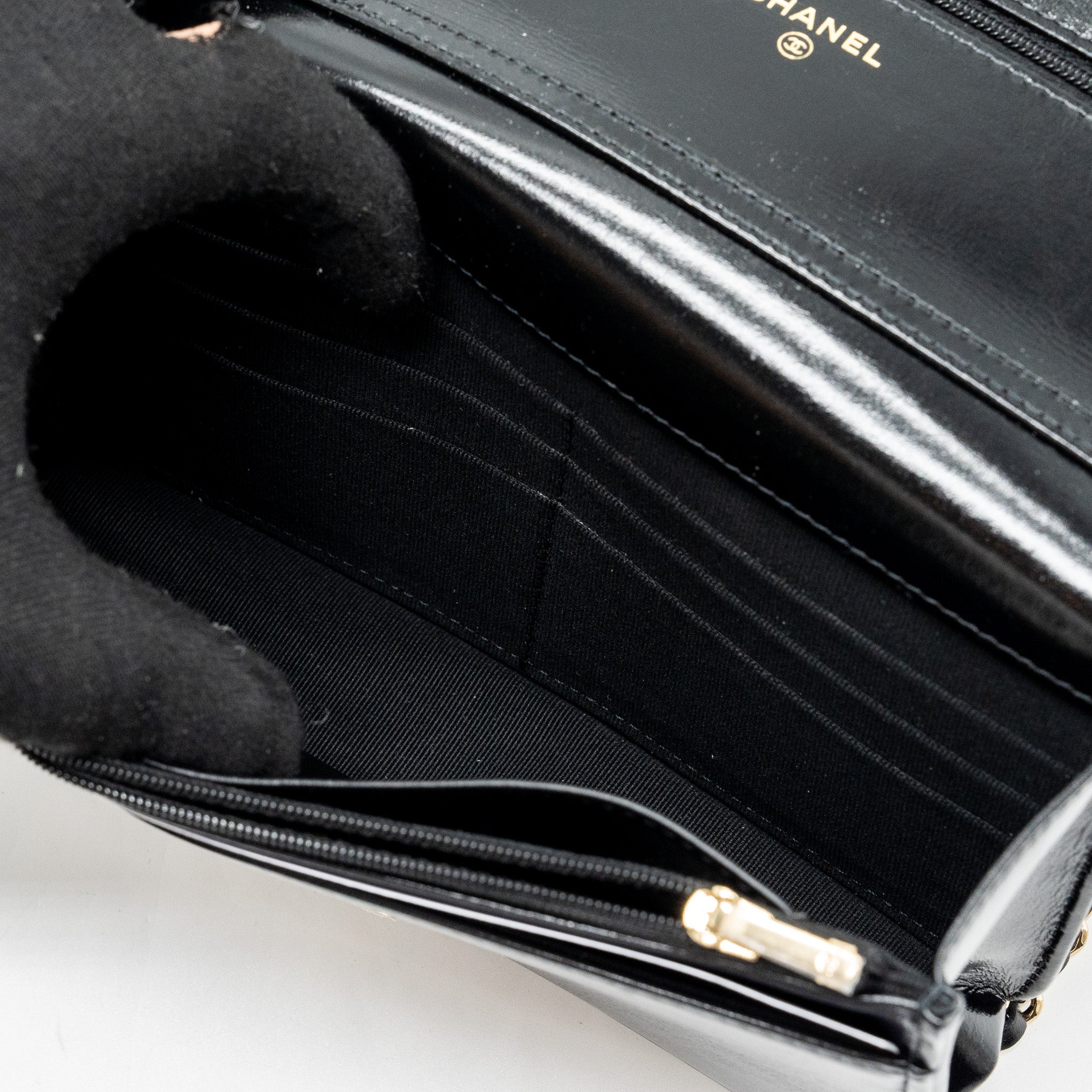 Chanel 24C 31 wallet on chain shiny calfskin black L (Microchip)