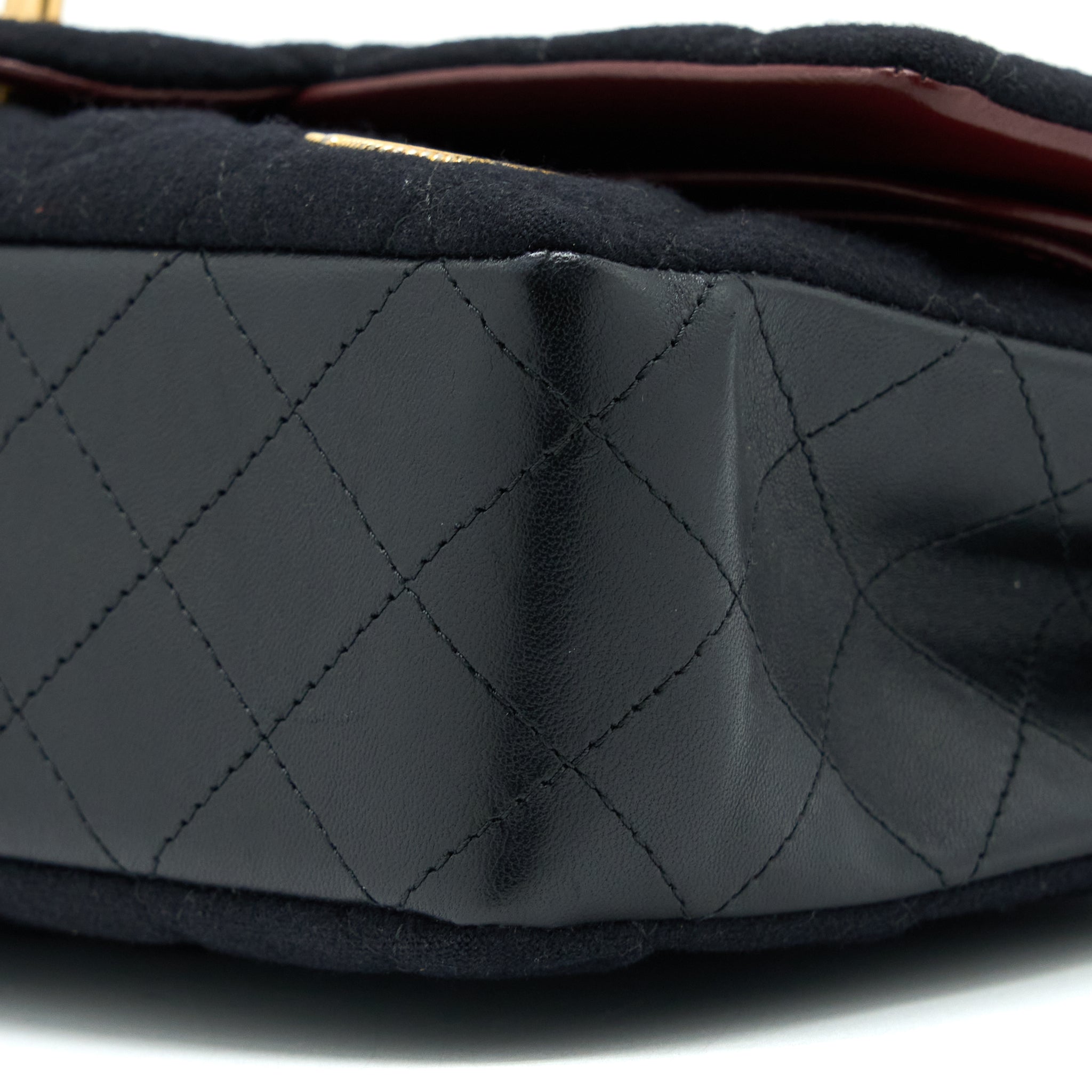 Chanel Medium Classic Double Flap Bag 2018 Metiers d’Art Paris-Hamburg Collection Wool