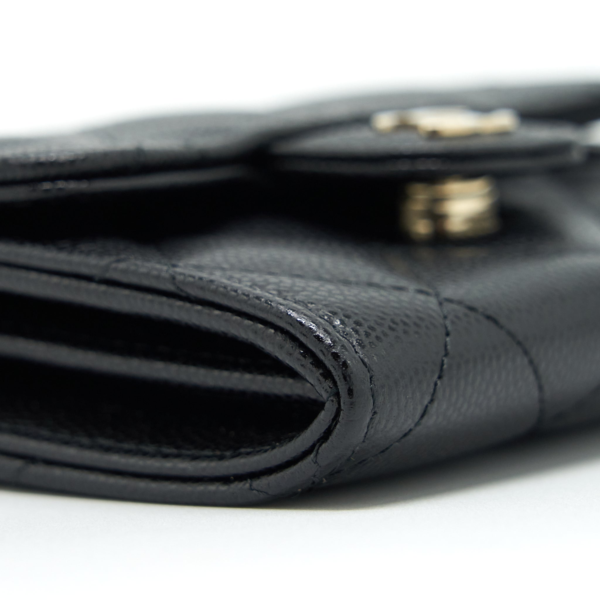 Chanel 22P Card Holder With Chains Caviar Black L