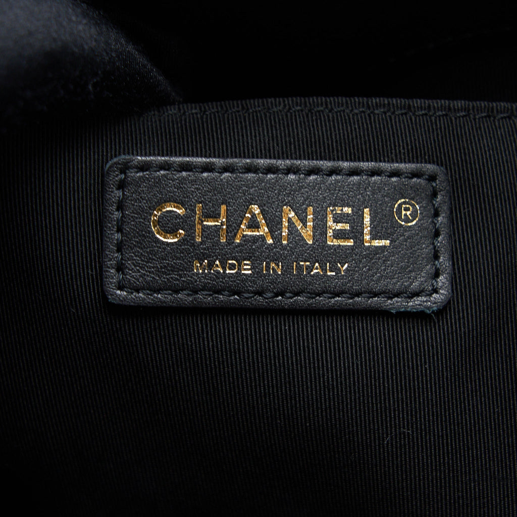 Chanel Drawstring Bucket Bag Calfskin Black L