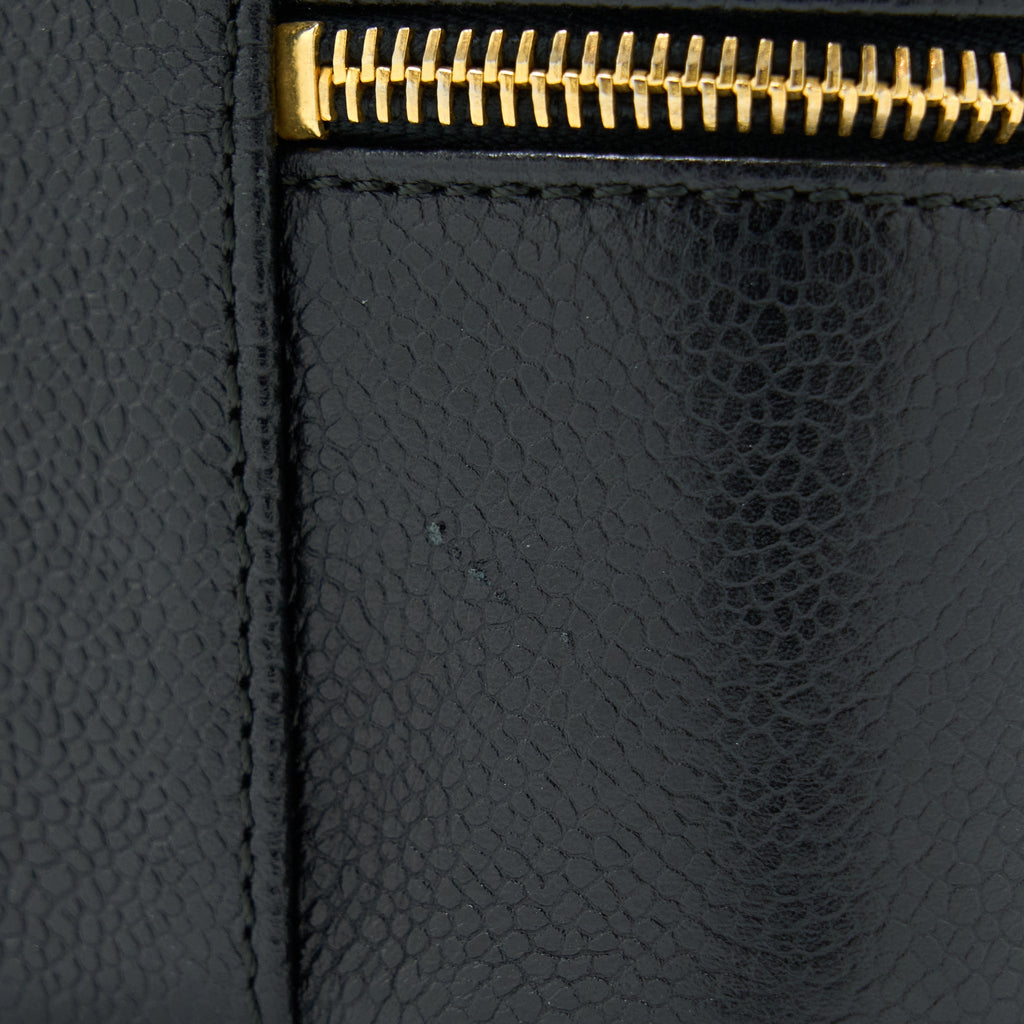Chanel Vintage CC Logo Vanity Caviar Black