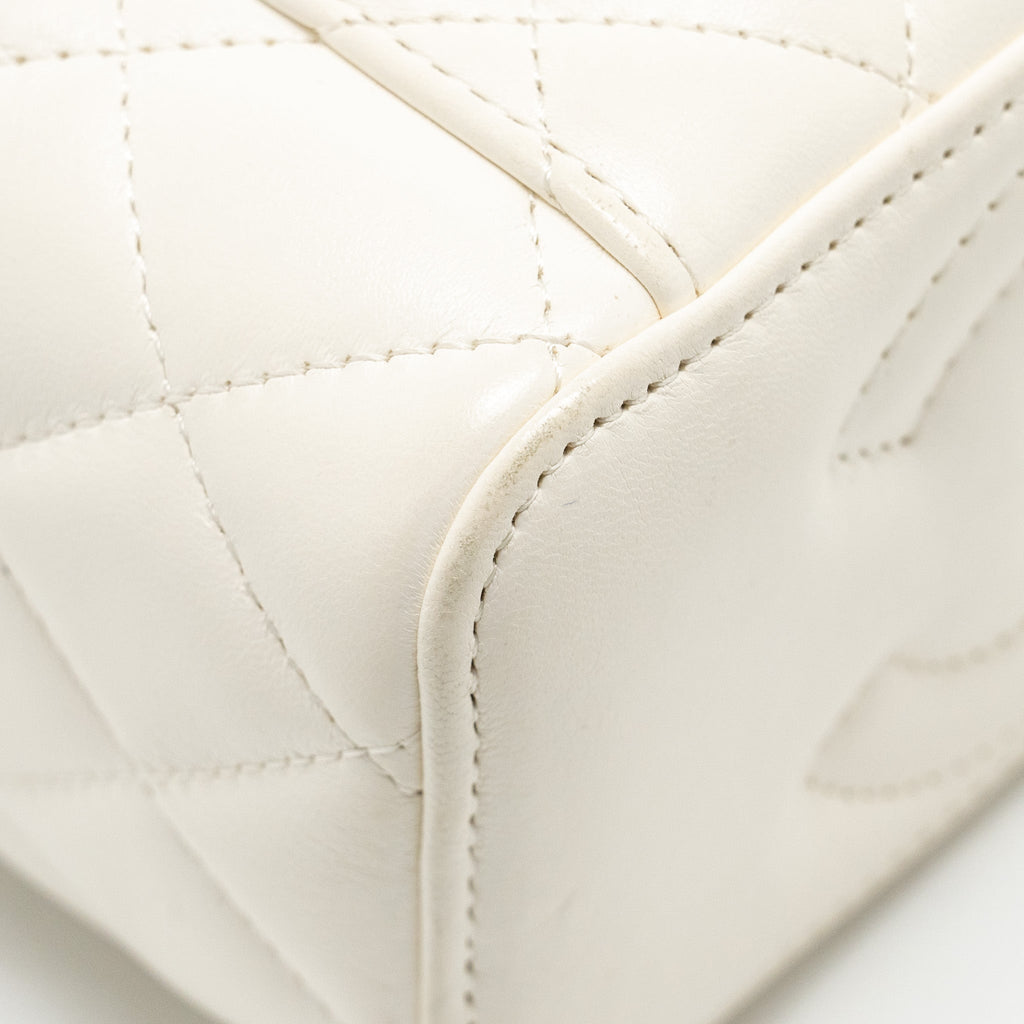 Chanel Letter/ CC Logo Chain Long Vanity Case Lambskin White  (Microchip)