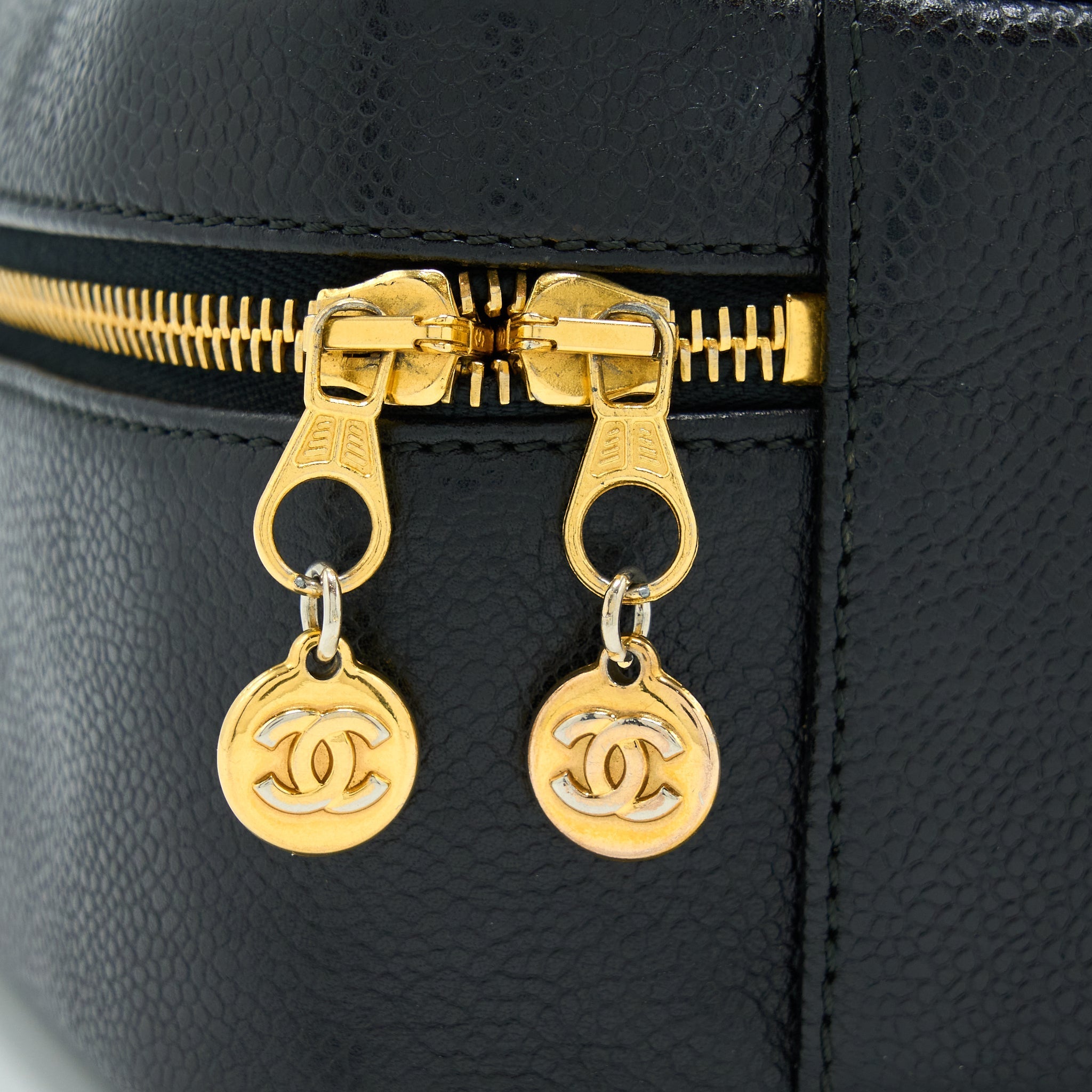 Chanel Vintage CC Logo Vanity Caviar Black