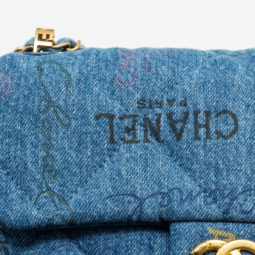 Chanel 22P Flap bag denim blue  (microchip)