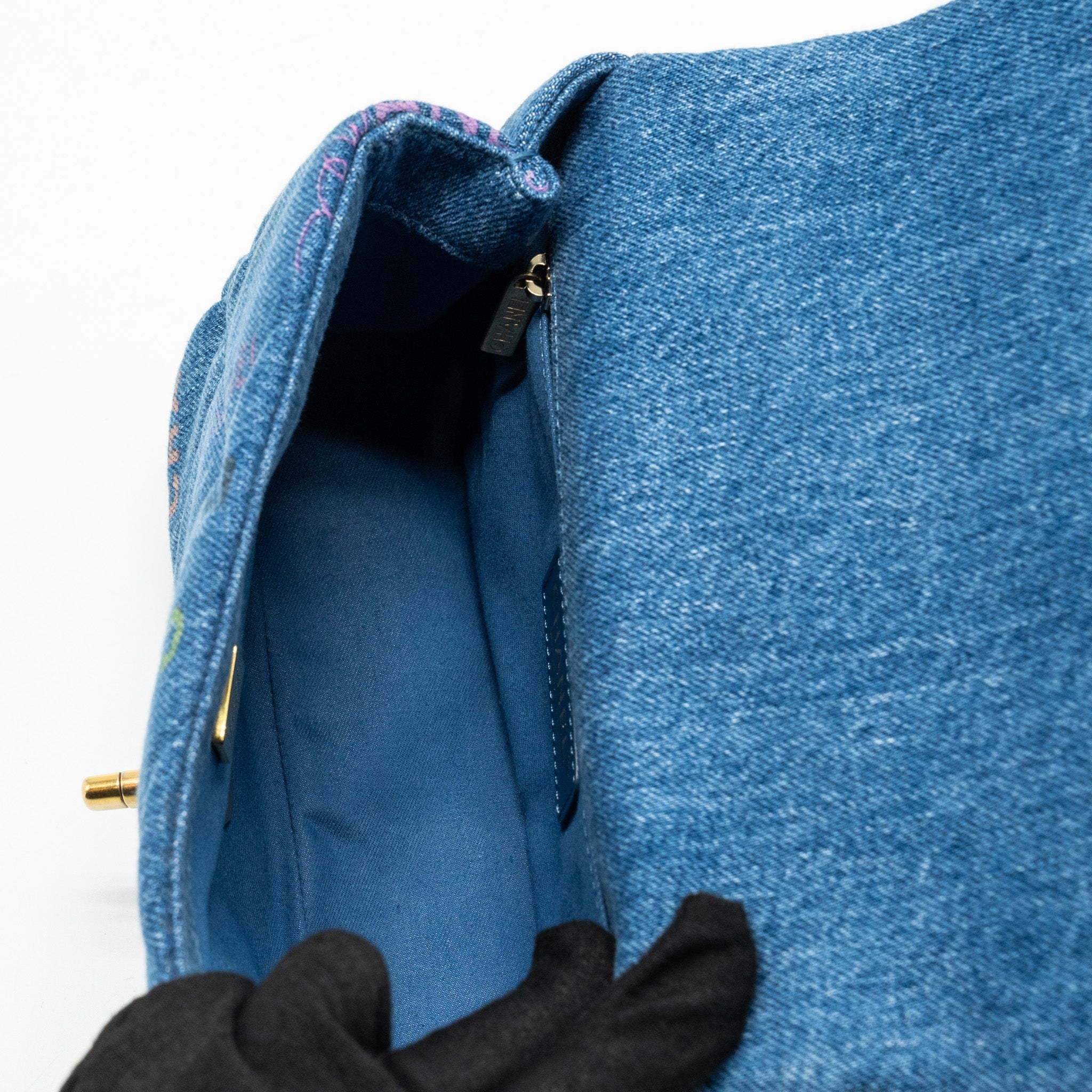 Chanel 22P Flap bag denim blue  (microchip)