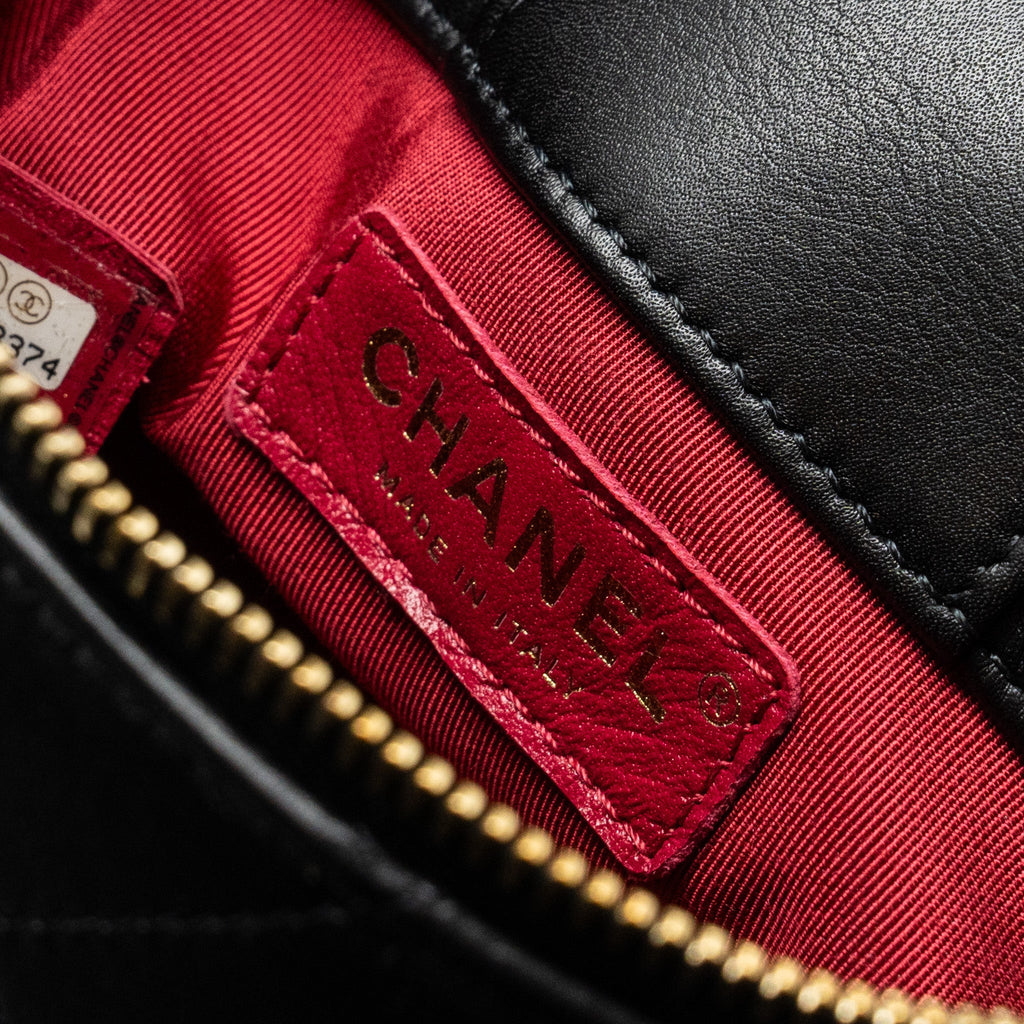 Chanel Pearl Letter Logo Detailed Vanity Case Calfskin Black