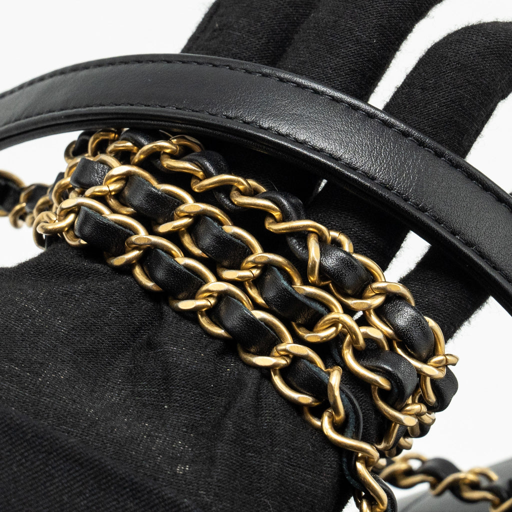 Chanel Pearl Letter Logo Detailed Vanity Case Calfskin Black
