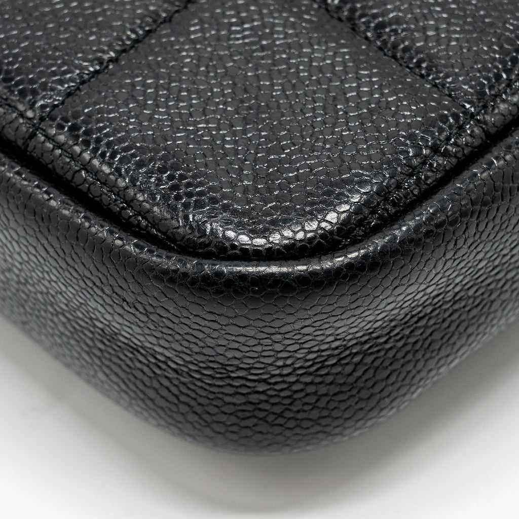 Chanel Quilted shape chain bag caviar black