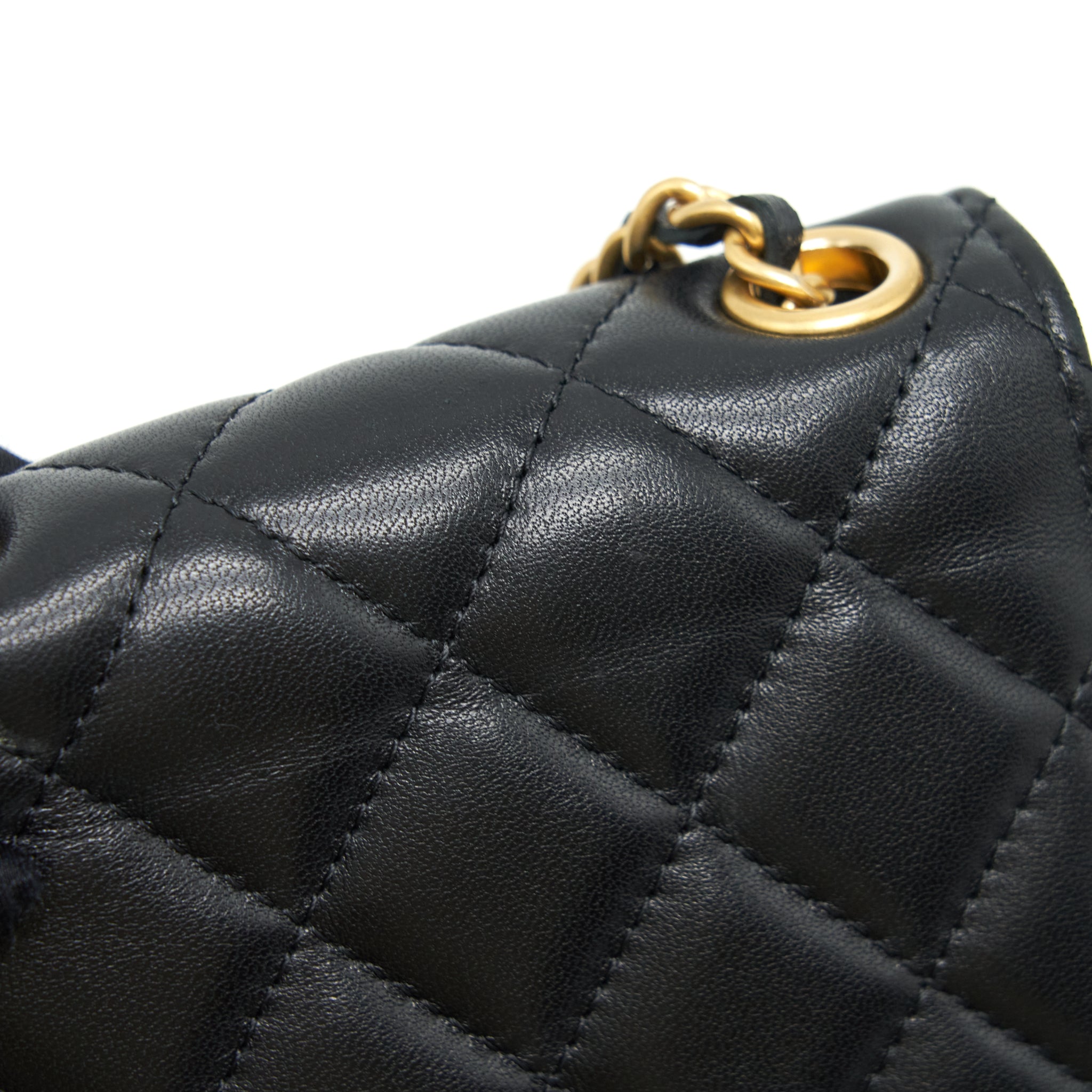 Chanel Pearl Crush Phone Case With Chain Lambskin Black