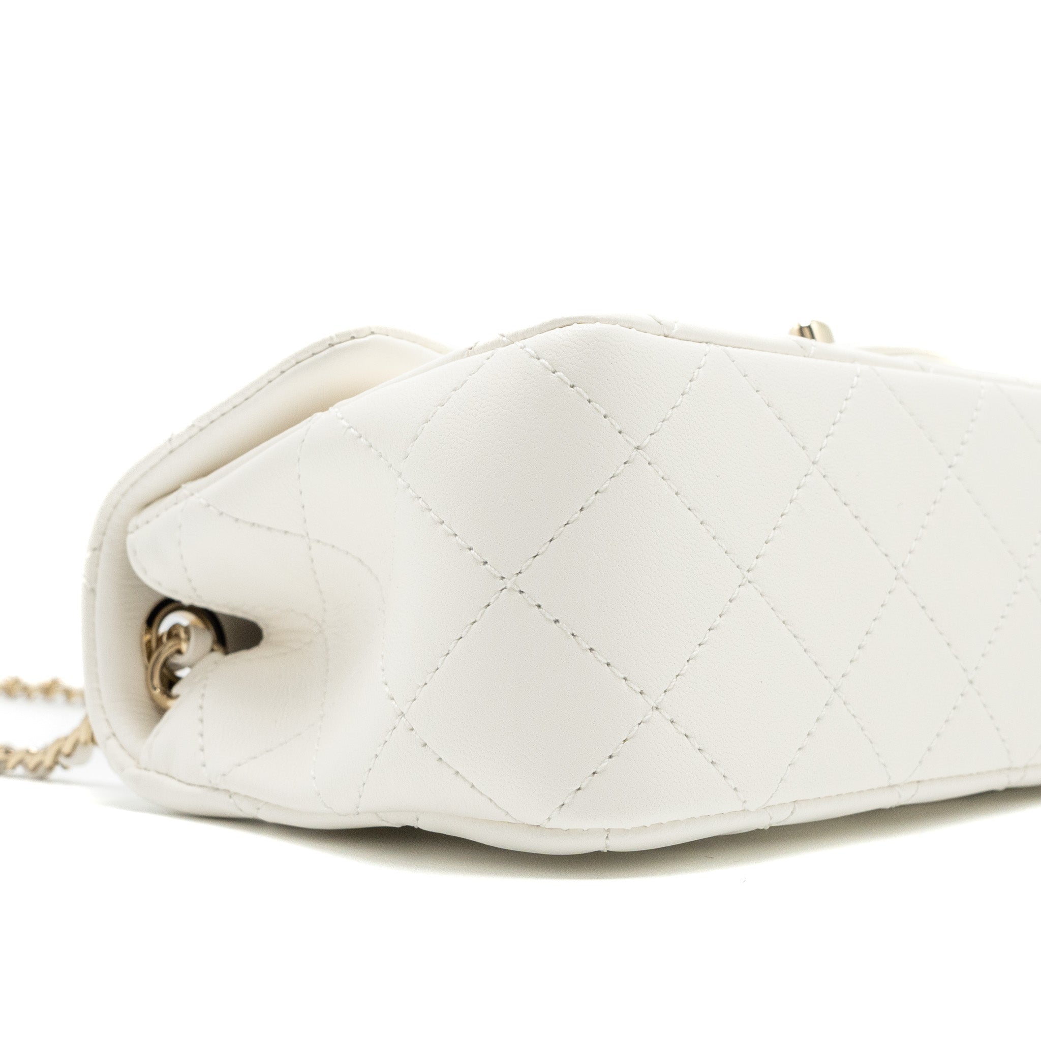 Chanel 23C Pearl Crush Mini Rectangular Flap Bag Lambskin White L (Microchip)