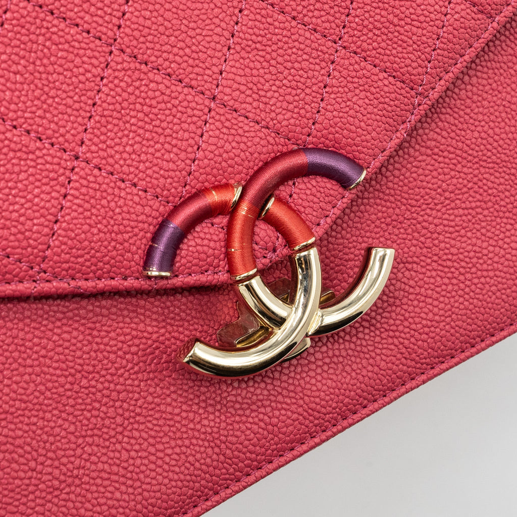 Chanel Giant CC logo Messenger Bag Grained Calfskin Pink L