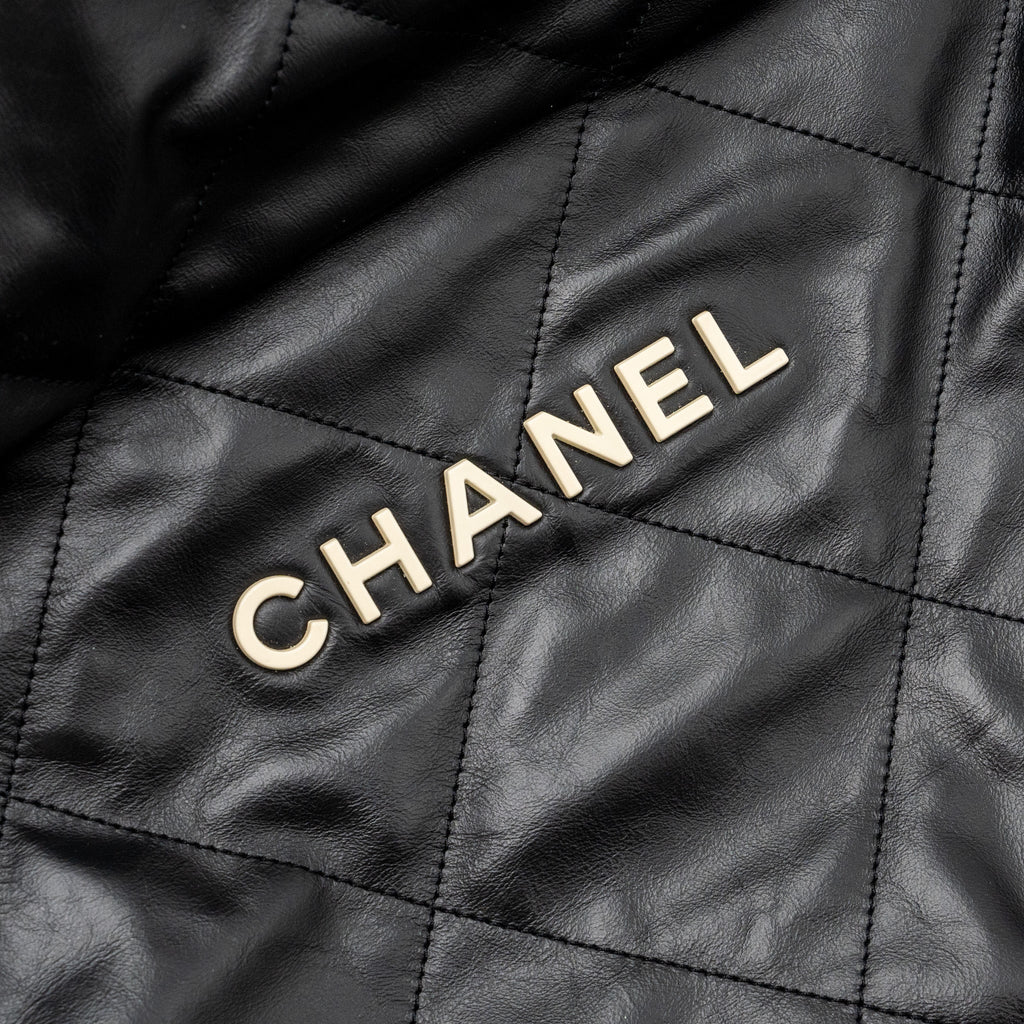 Chanel medium 22 bag calfskin black  (microchip)