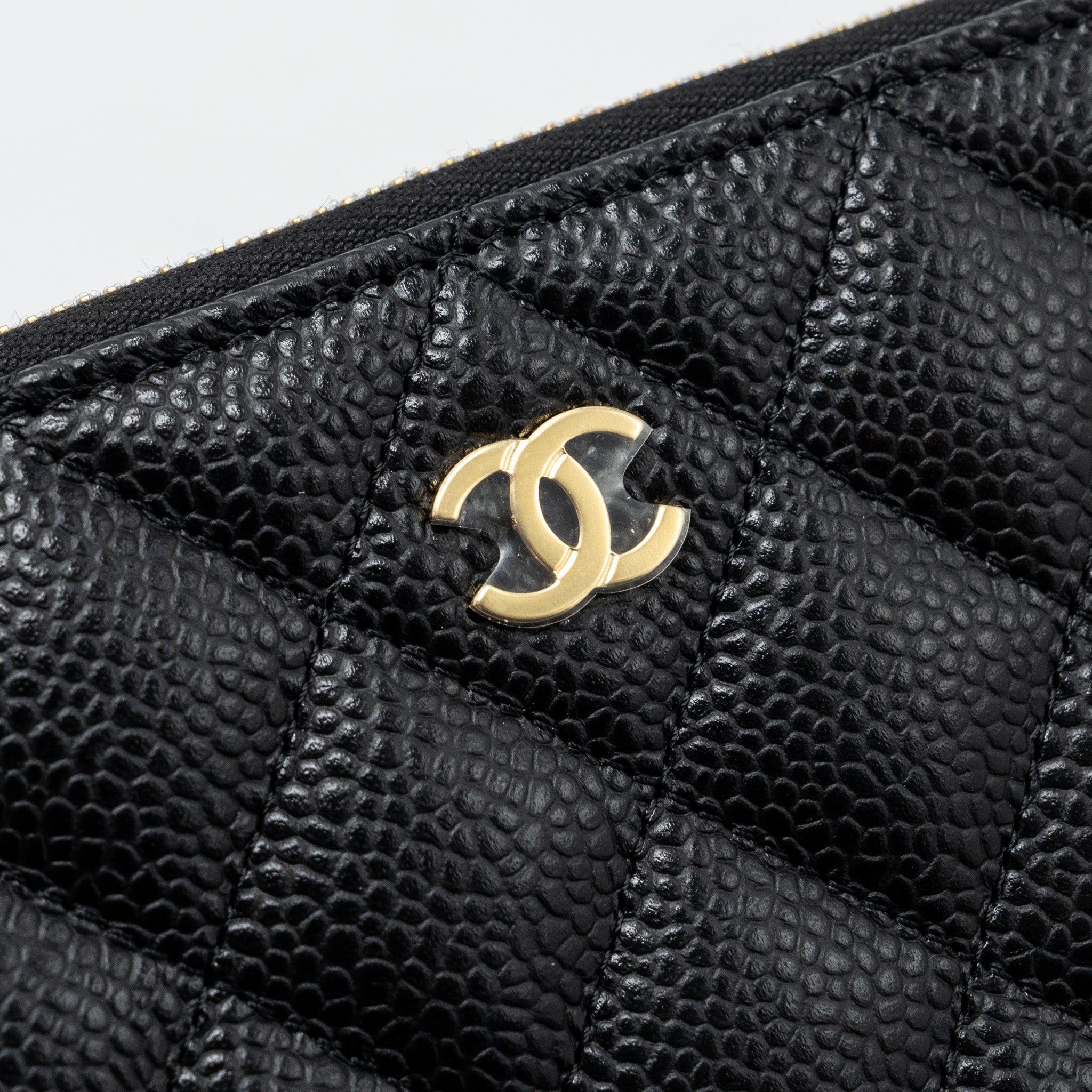 Chanel classic long zipped wallet caviar black  (microchip)