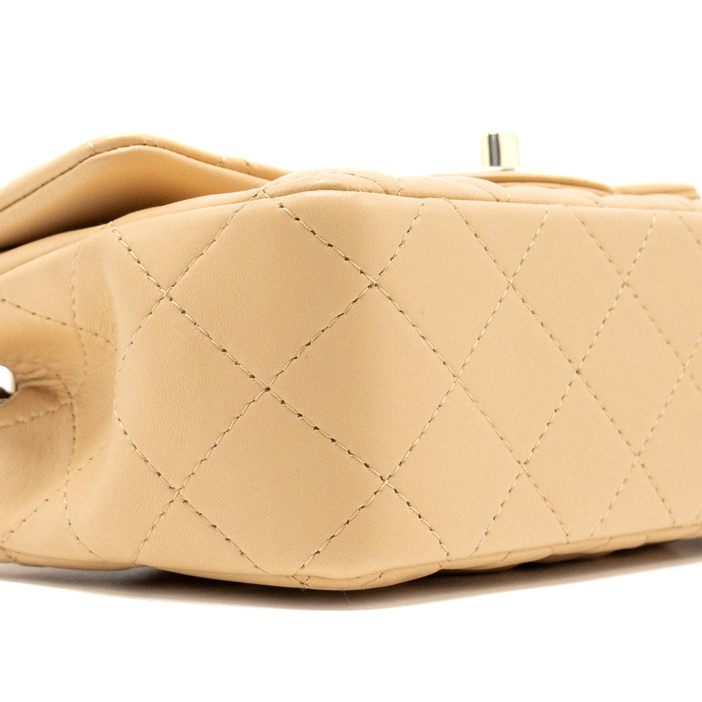 Chanel 22C mini rectangular flap bag lambskin beige L (microchip)