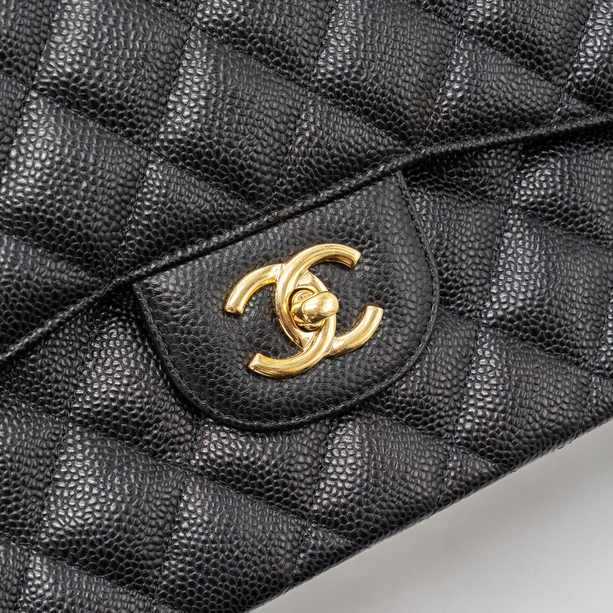 Chanel jumbo classic double flap bag caviar Black