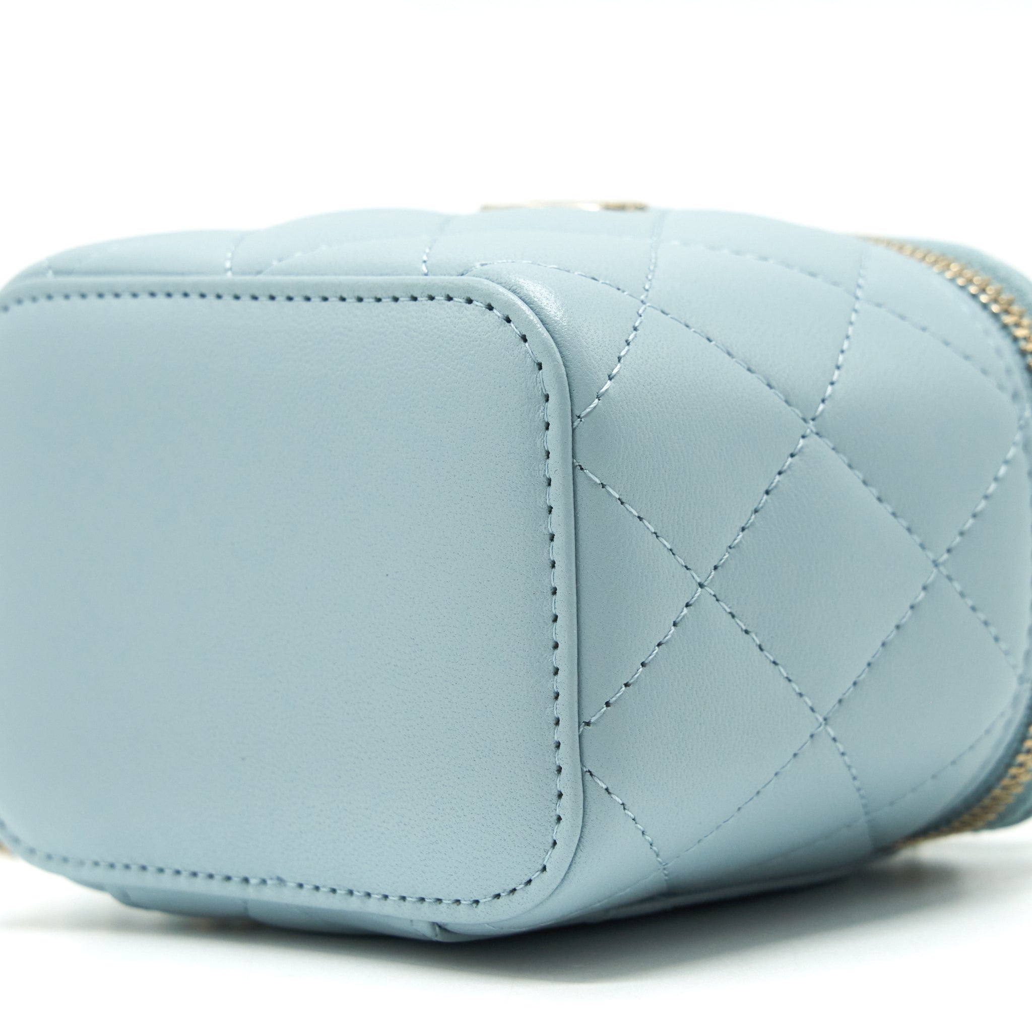 Chanel 22P Top Handle Mini Vanity With Chain Lambskin NG752 Light Blue L