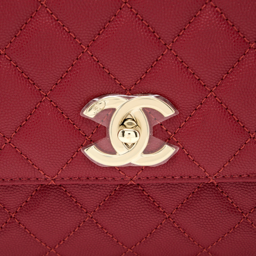 Chanel Medium Coco Handle Caviar Red L (Microchip)