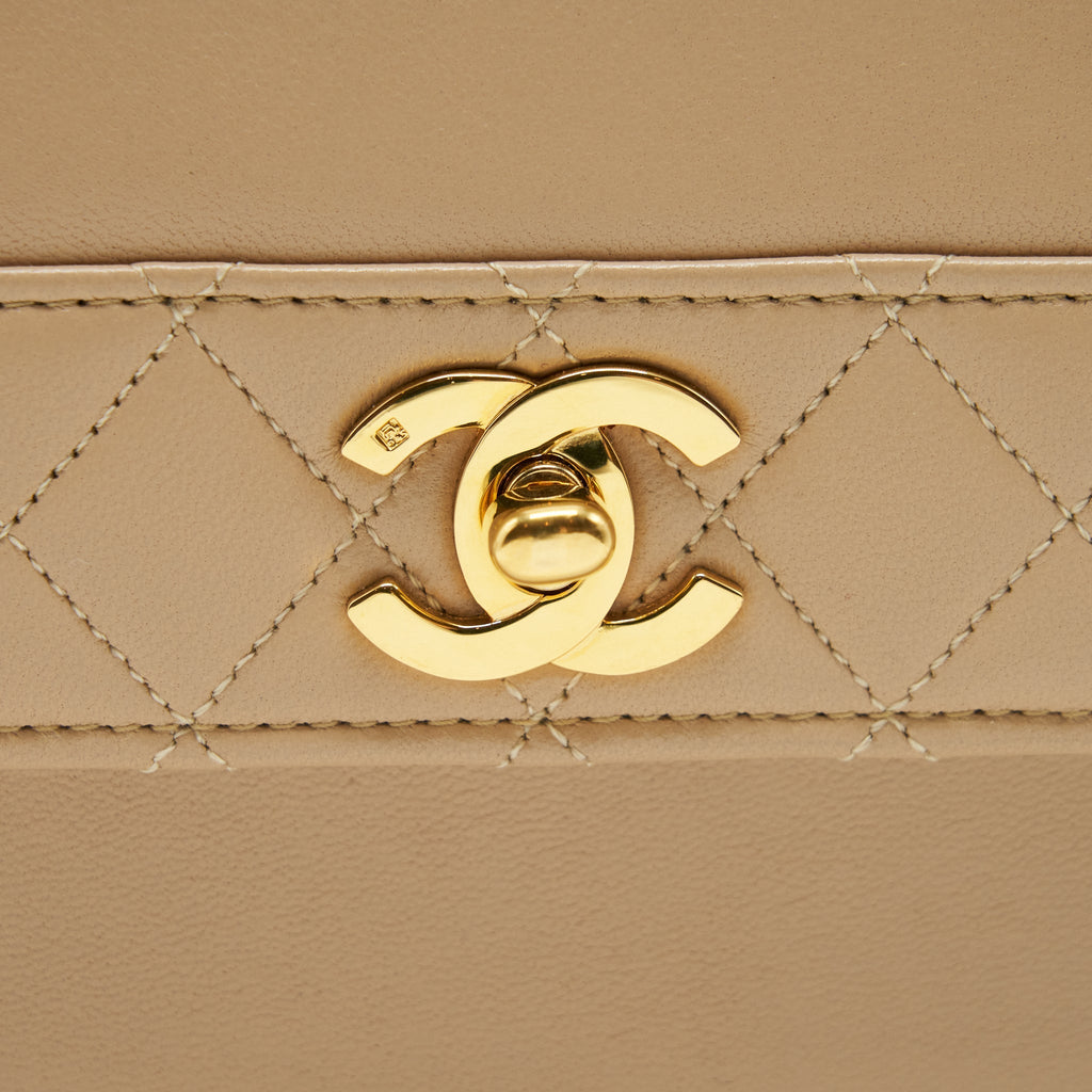 Chanel Vintage Single Flap Bag Cross body Lambskin Beige