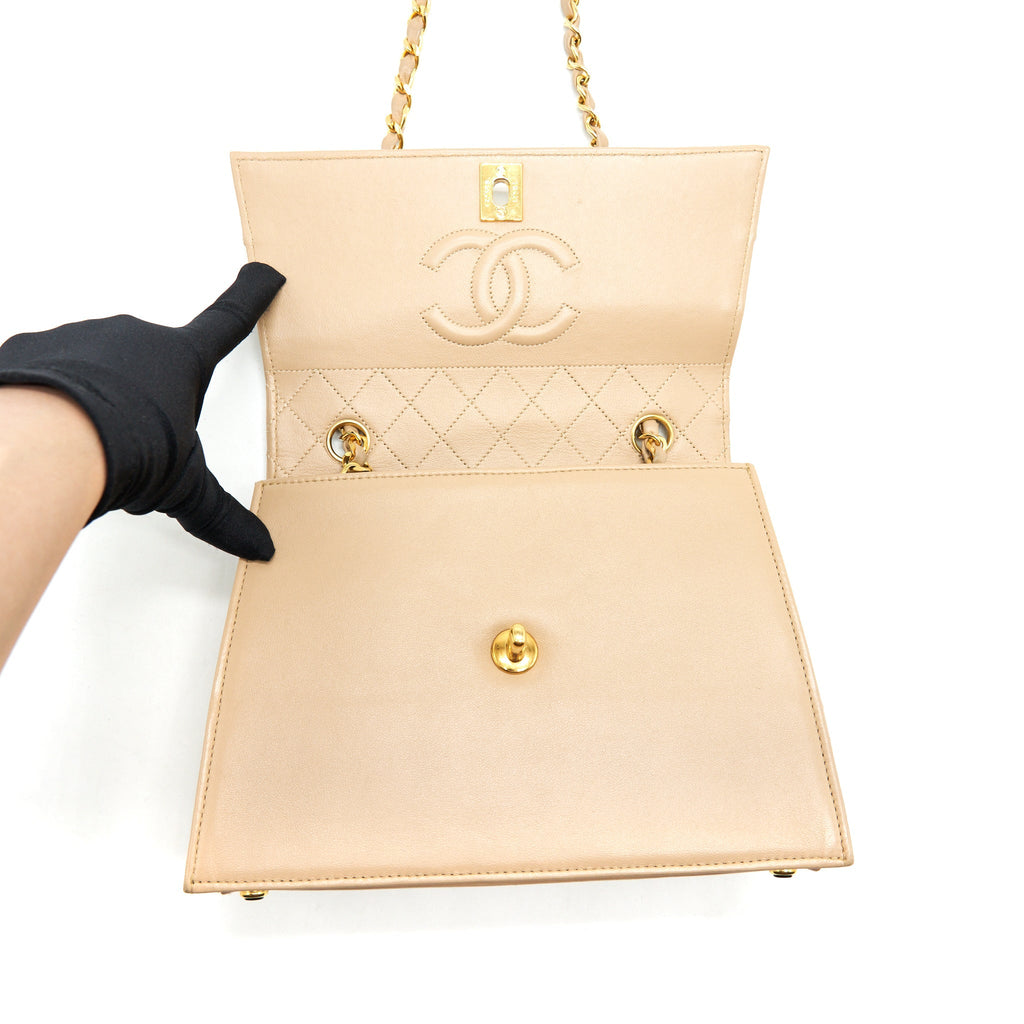 Chanel Vintage Single Flap Bag Cross body Lambskin Beige