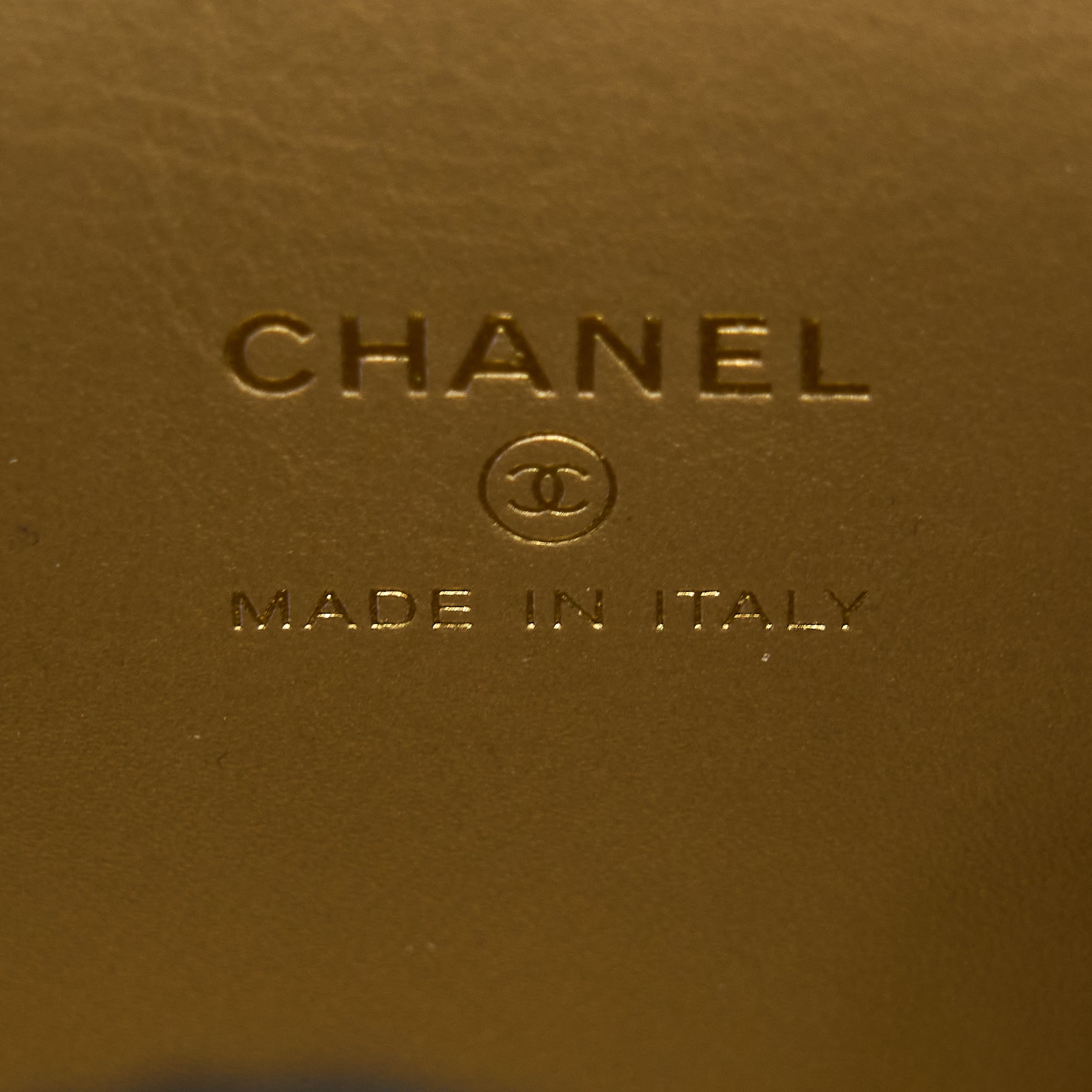 Chanel 22S Pearl Crush Mini Vanity With Chain Lambskin Black