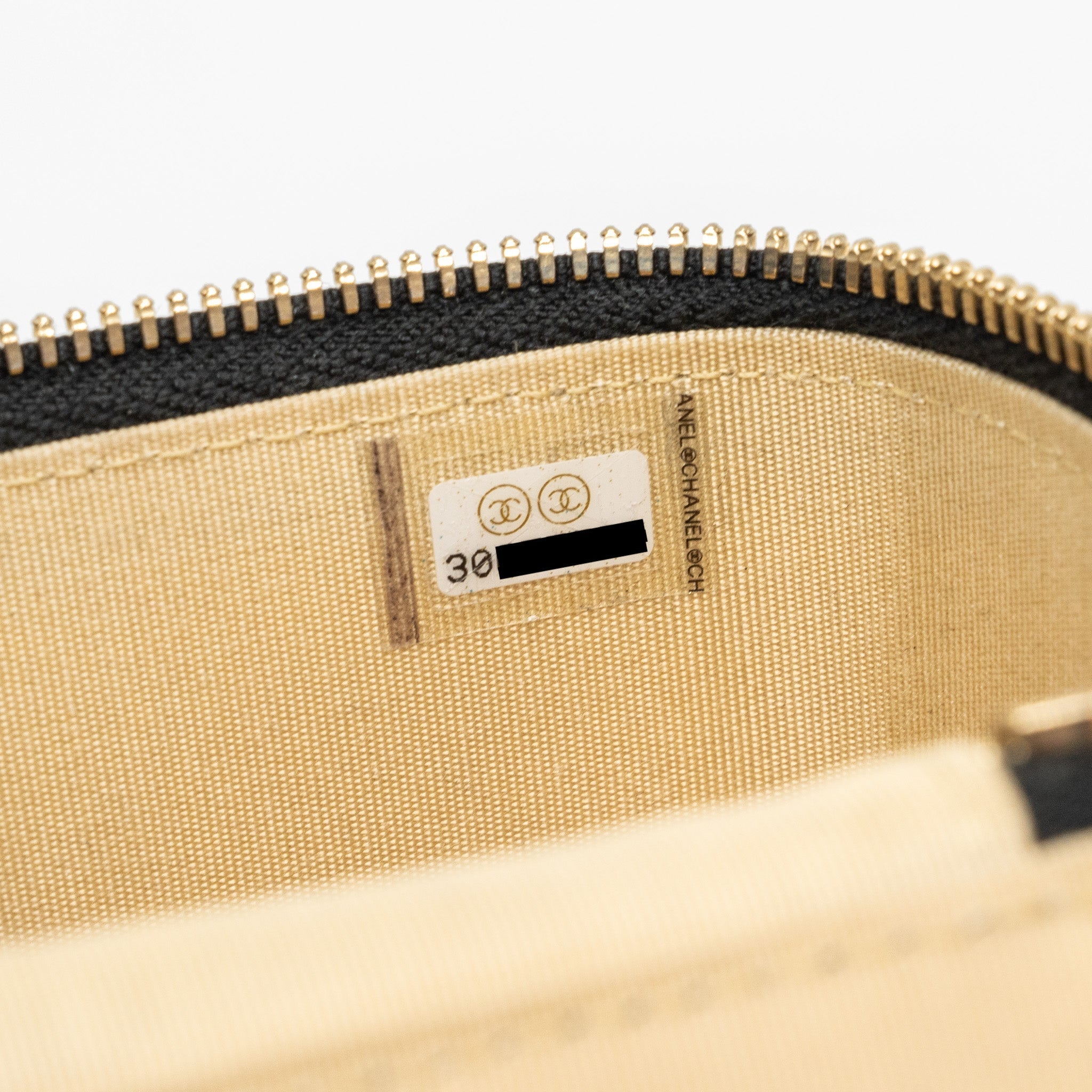 Chanel Pearl Crush mini vanity with chain lambskin black with