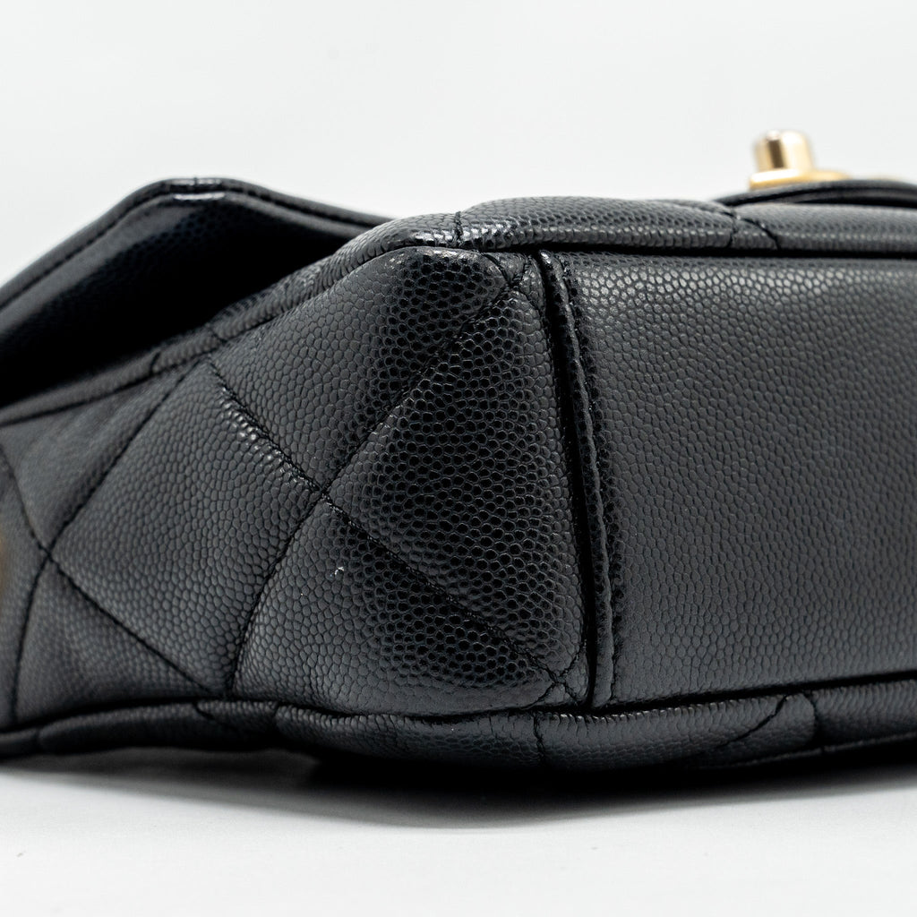 Chanel Twist your button quilted flap bag caviar black  (microchip)