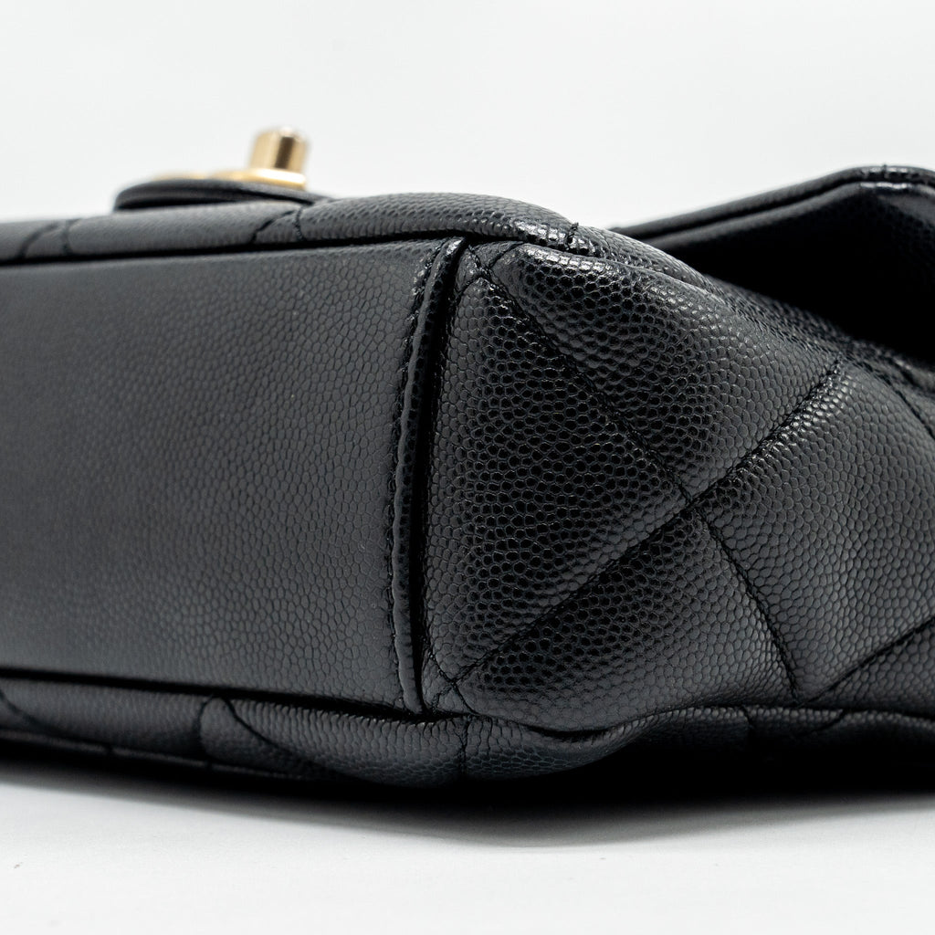 Chanel Twist your button quilted flap bag caviar black  (microchip)