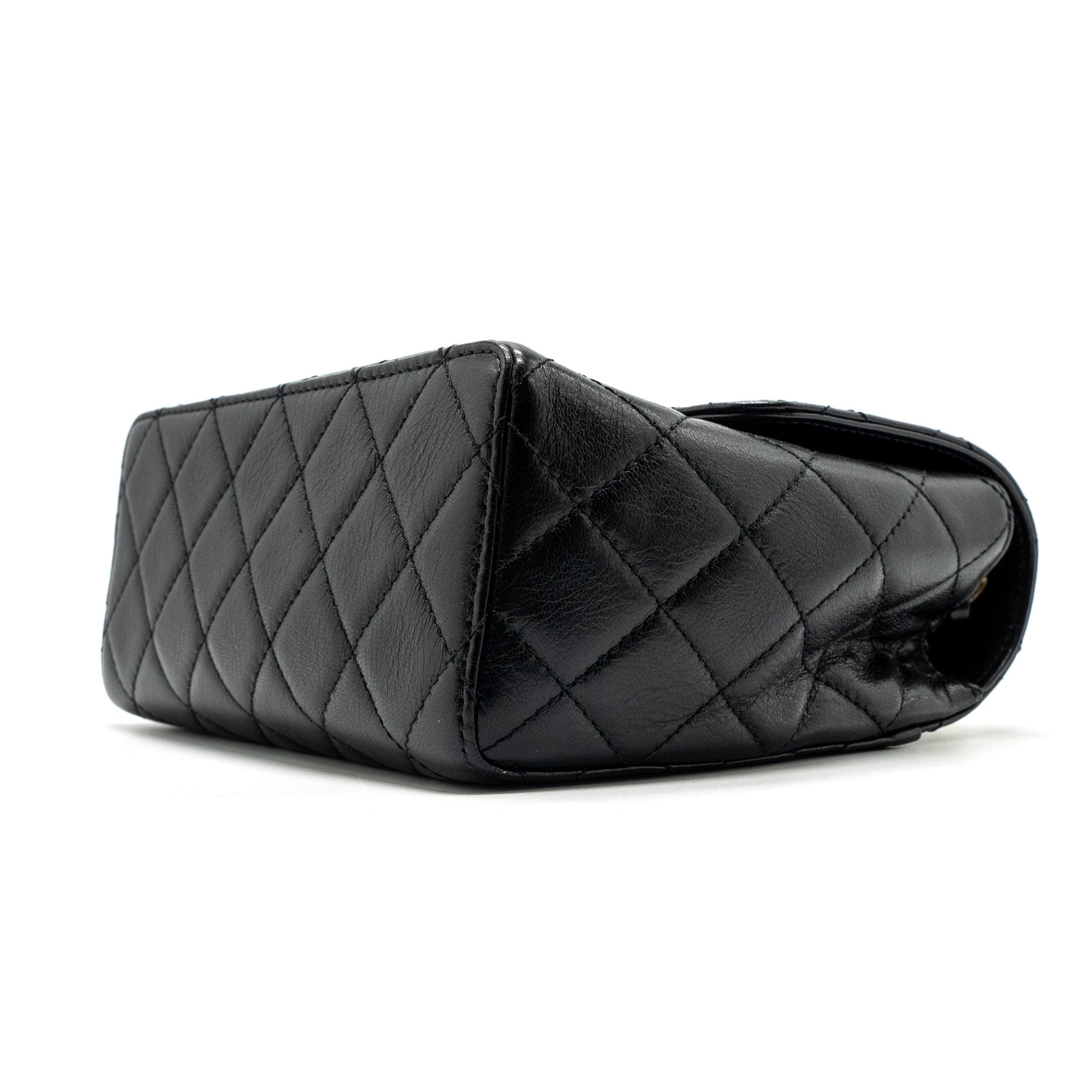 Chanel 22K retro new square large flap bag goatskin black  (microchip)