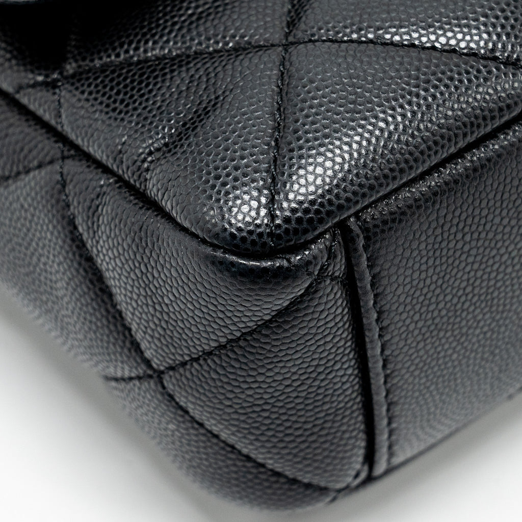 Chanel Twist your button quilted flap bag caviar black  (microchip)