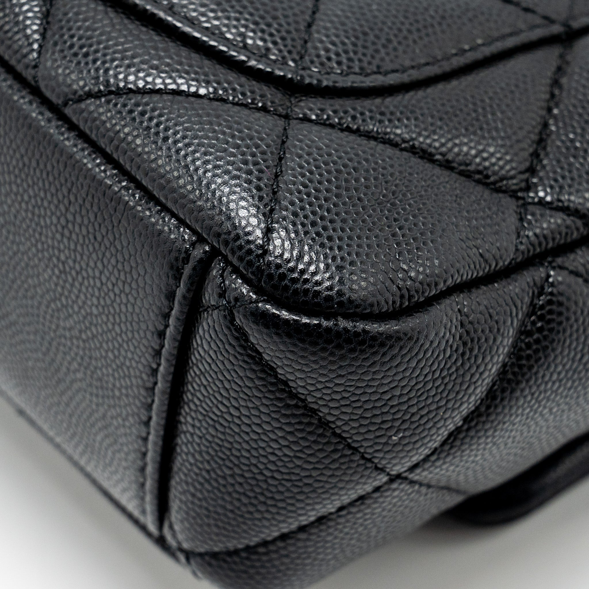 Chanel Twist your button quilted flap bag caviar black  (microchip)