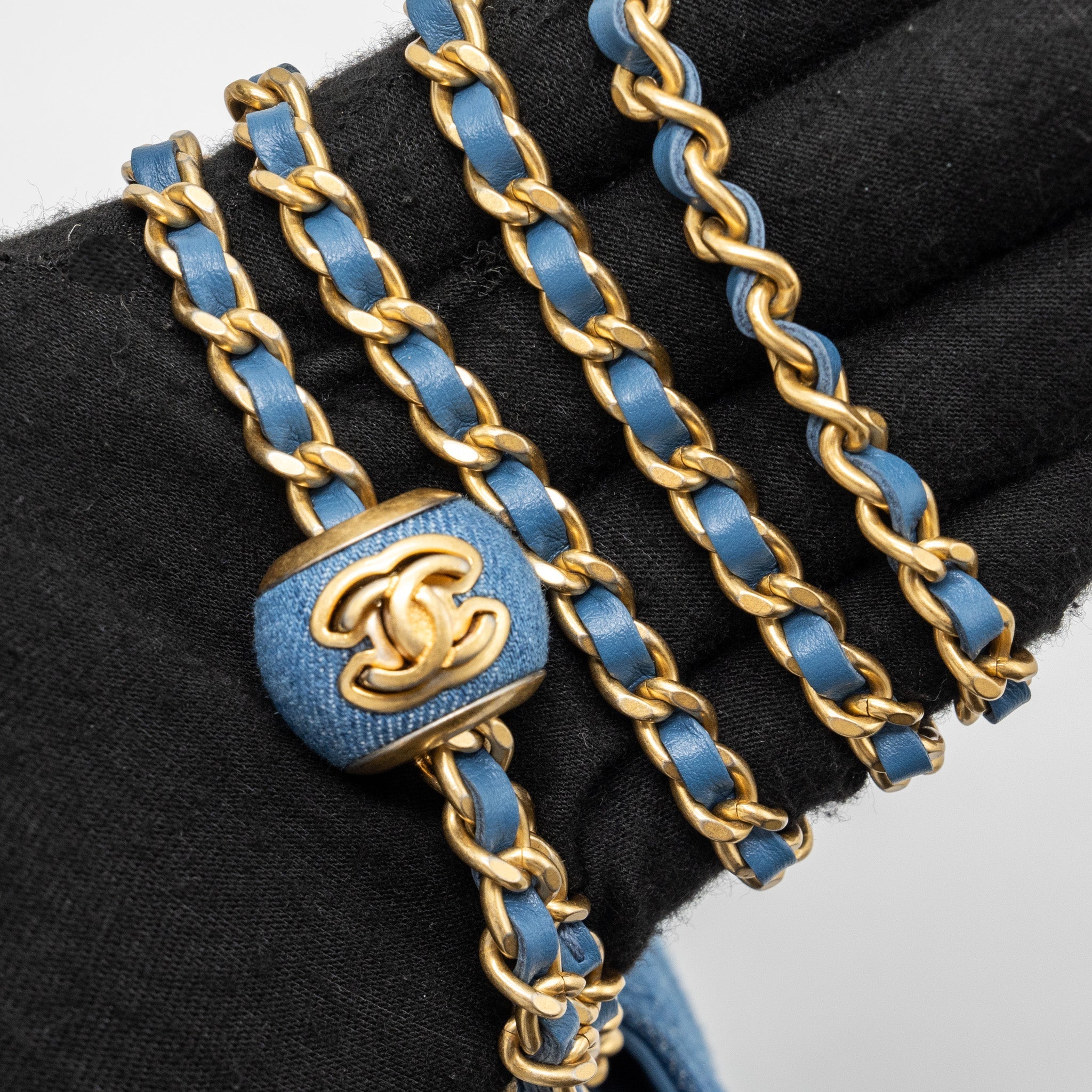 Chanel pearl crush wallet on chain denim blue  (microchip)