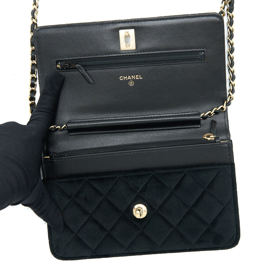 Chanel Velvet Pearl Crush Wallet On Chain Black L