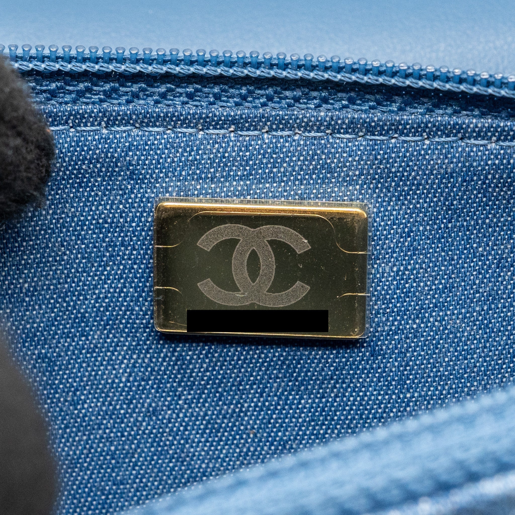 Chanel pearl crush wallet on chain denim blue  (microchip)