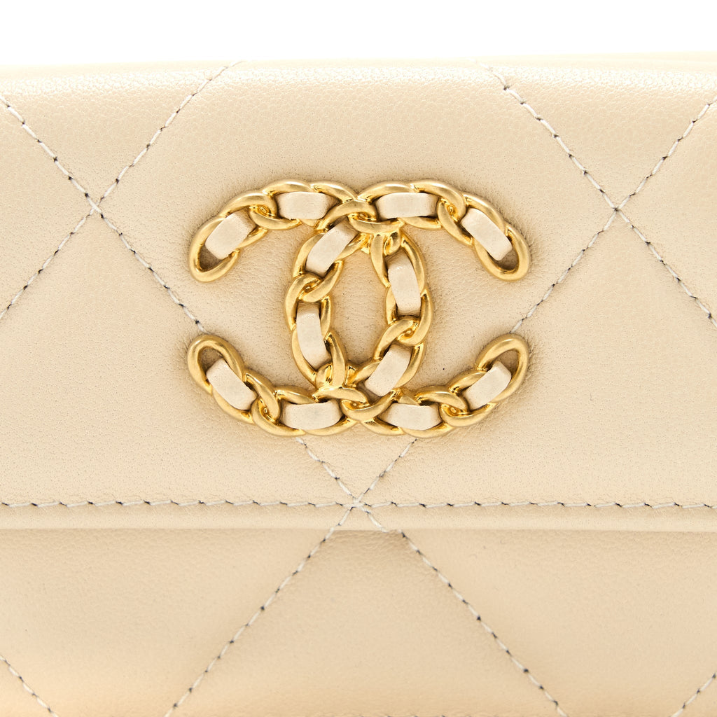 Chanel 19 Flap Compact Wallet Lambskin Beige