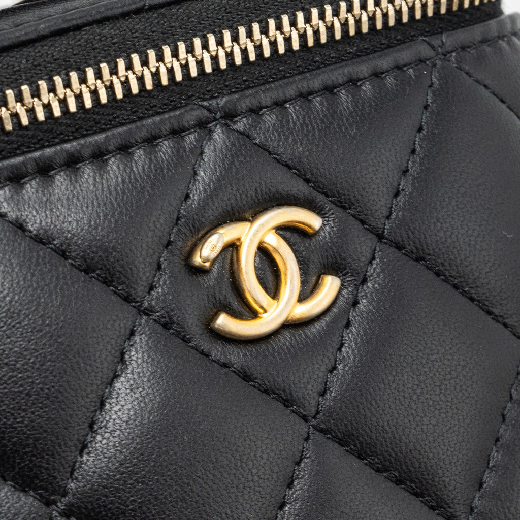 Chanel pearl crush mini vanity with chain lambskin Black