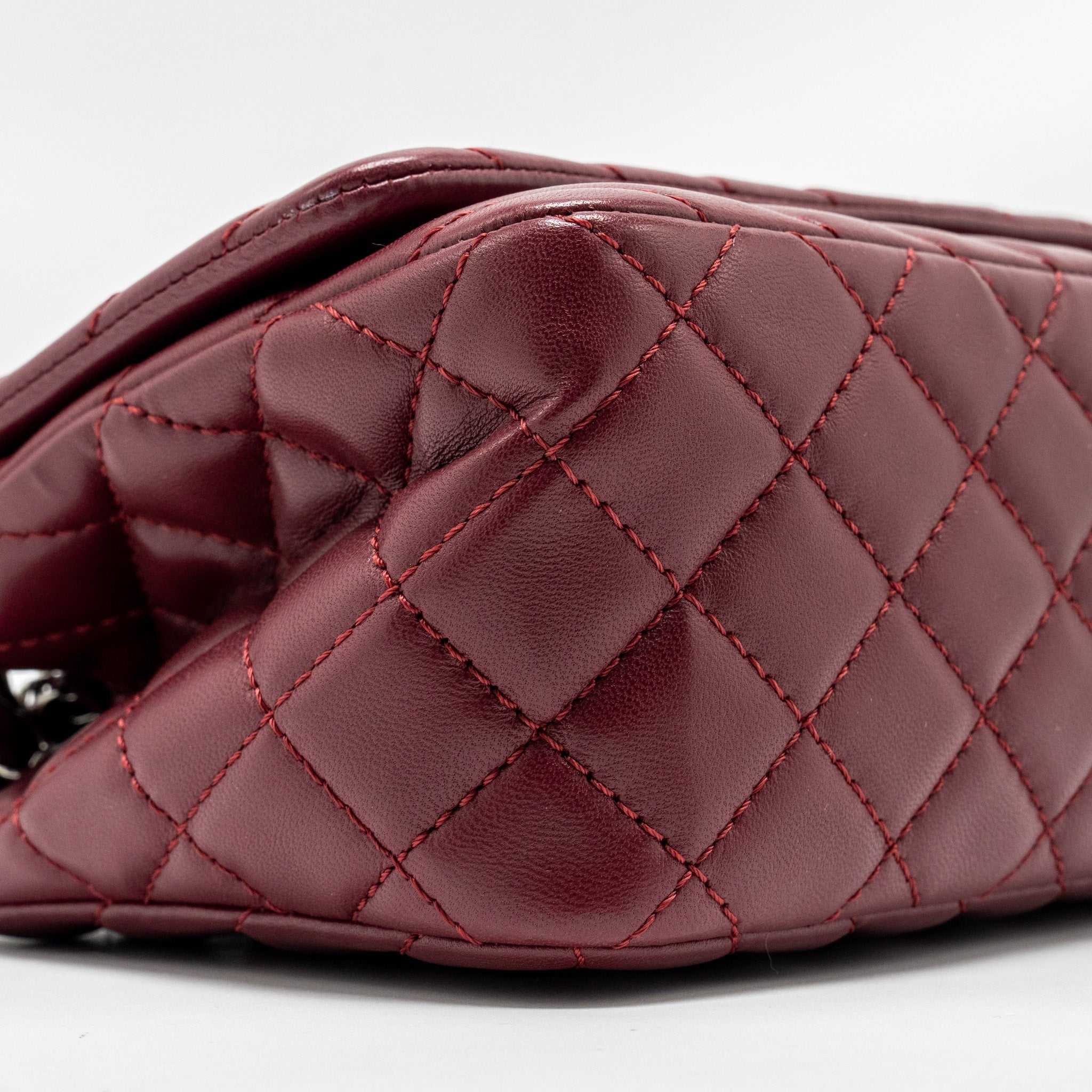Chanel Chevron Flap bag Lambskin dark red
