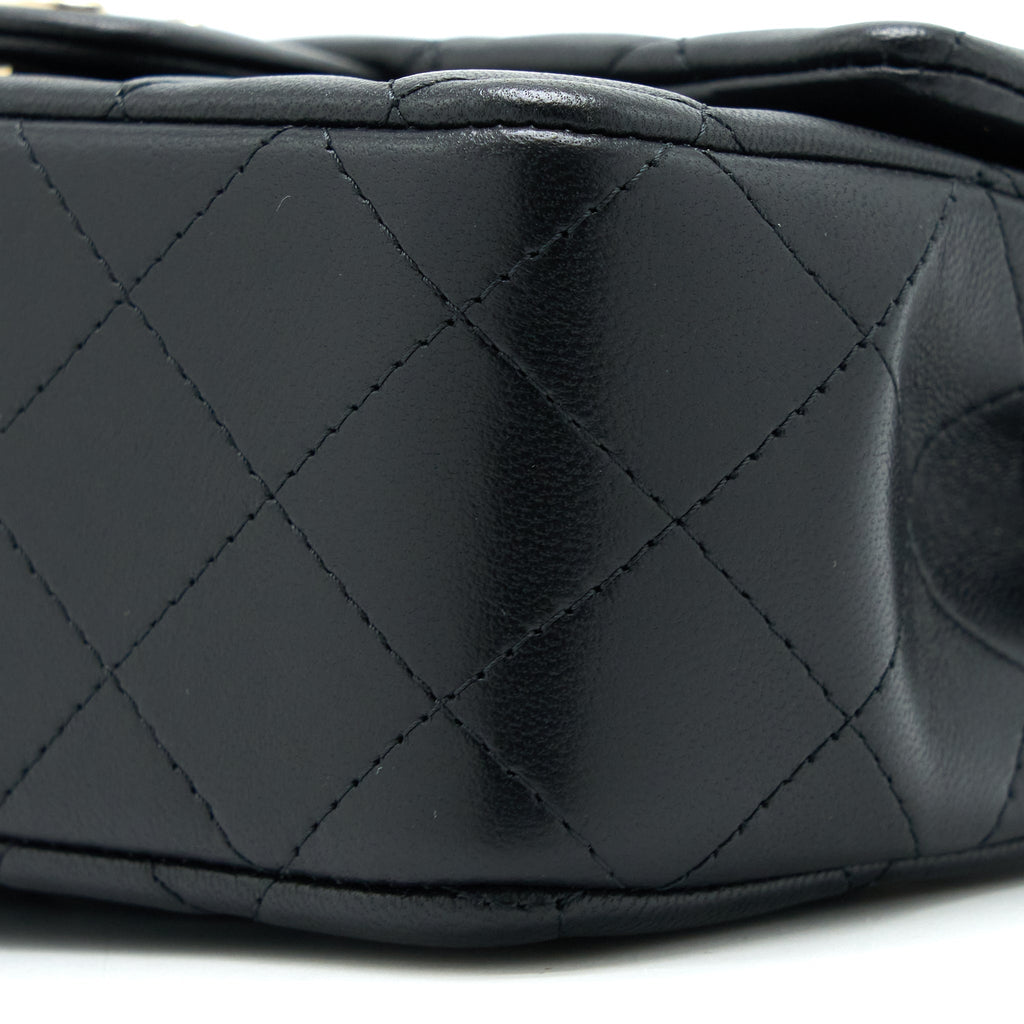 Chanel Top Handle Mini Rectangular Flap Bag Lambskin Black L (Microchip)