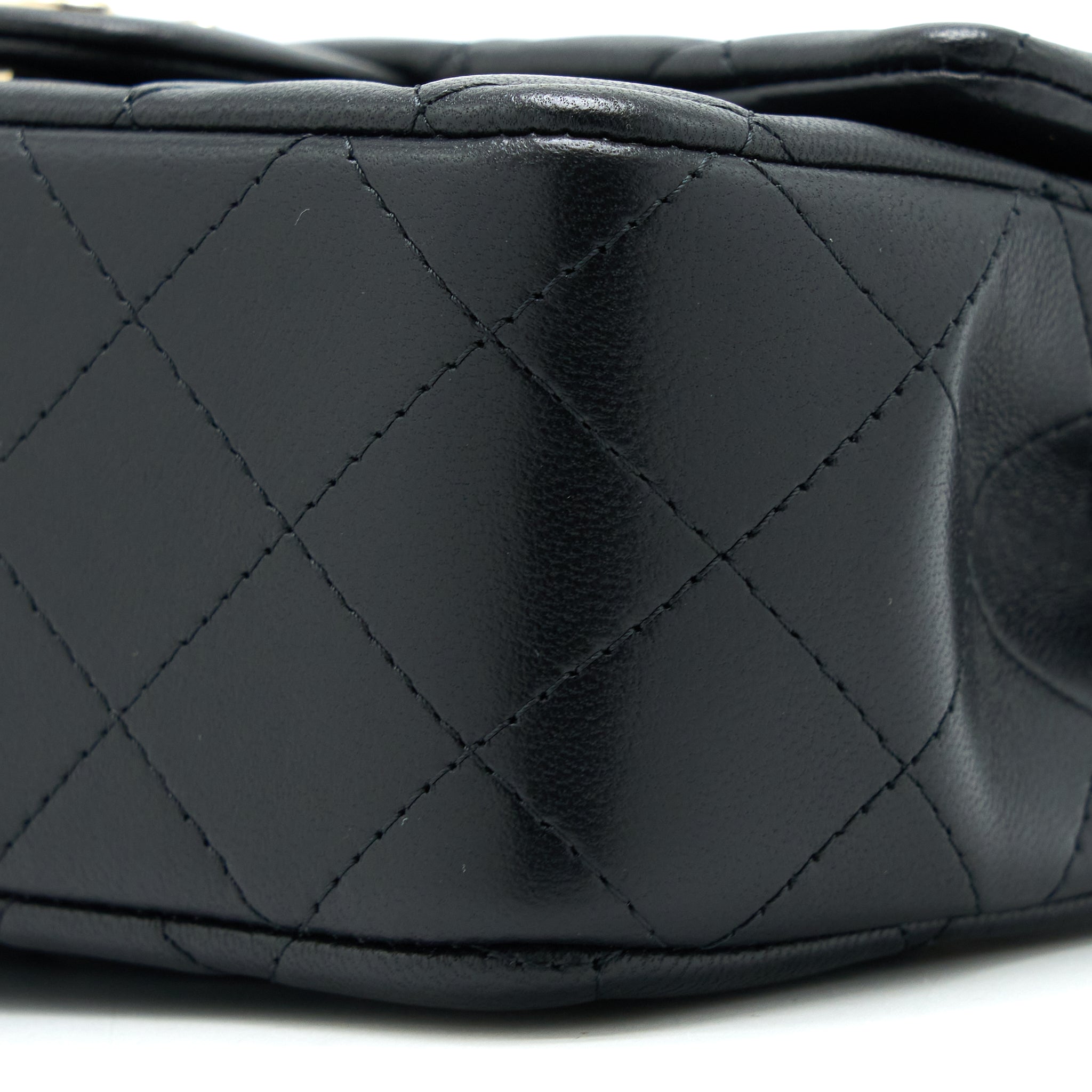 Chanel Top Handle Mini Rectangular Flap Bag Lambskin Black L (Microchip)