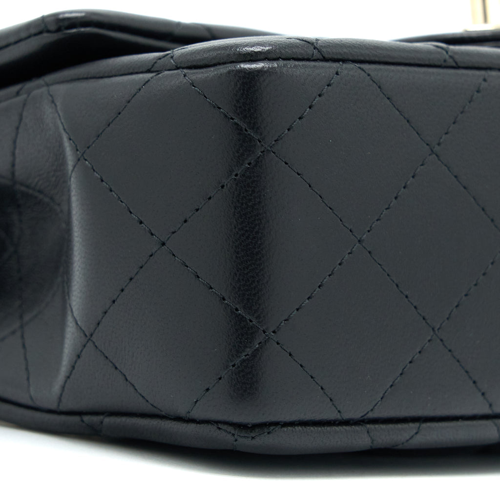 Chanel Top Handle Mini Rectangular Flap Bag Lambskin Black L (Microchip)