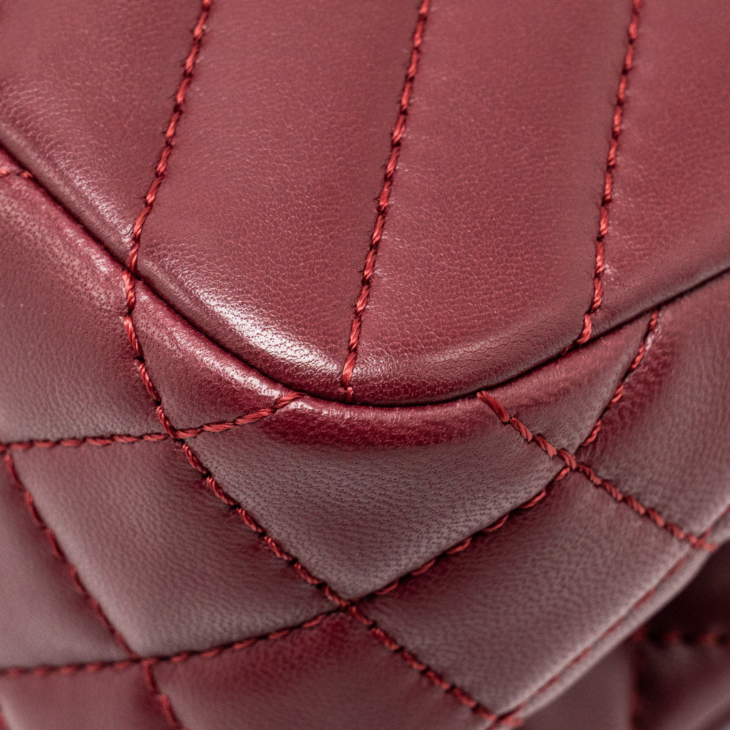 Chanel Chevron Flap bag Lambskin dark red