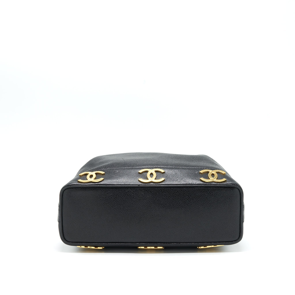 Chanel Vintage Bucket Bag Caviar Black