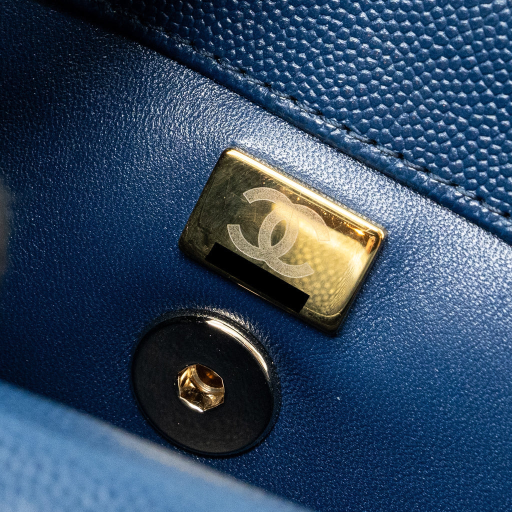 Chanel Small Coco Handle With Lizard Embossed Handle Caviar Navy L(microchip)