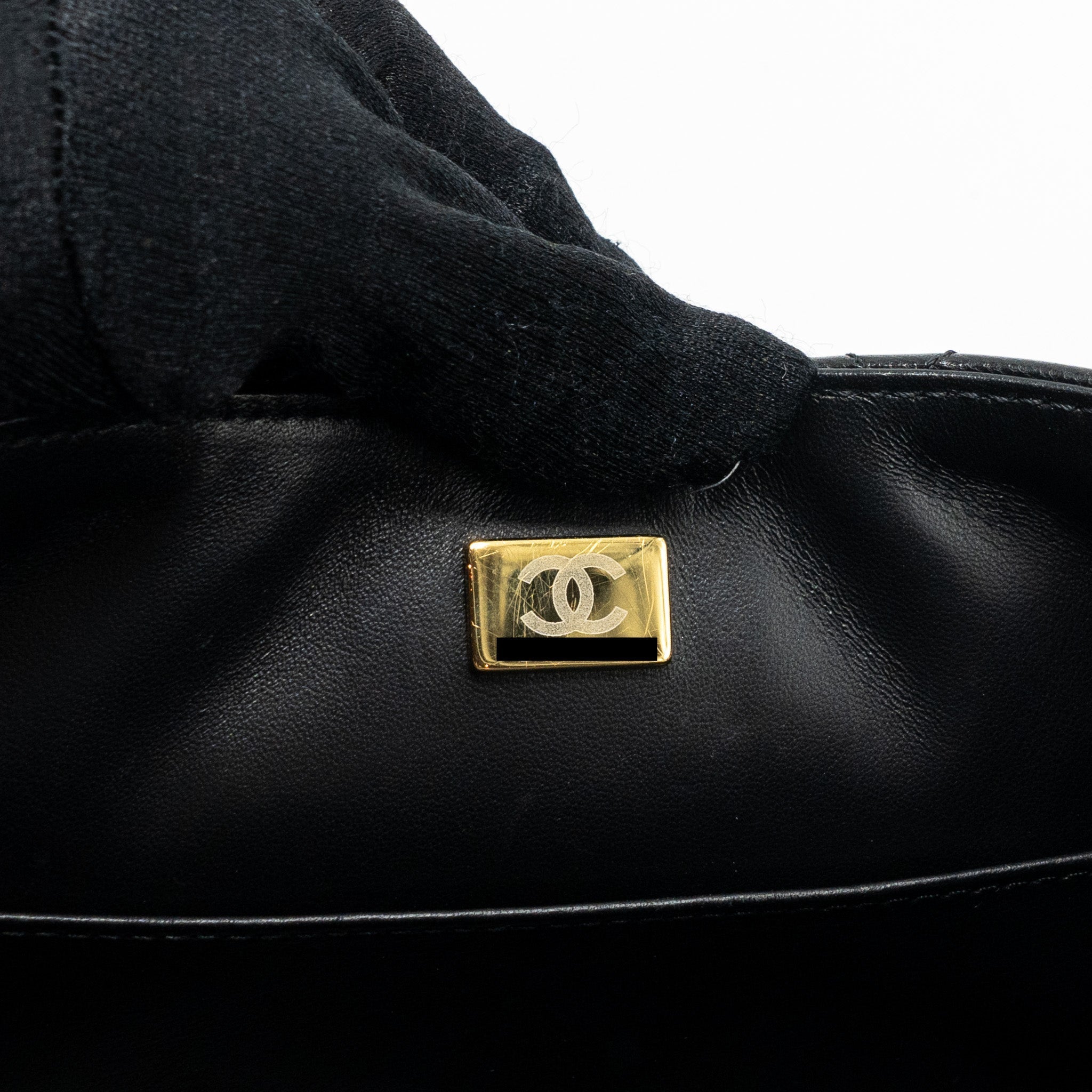 Chanel 22K retro new square large flap bag goatskin black  (microchip)